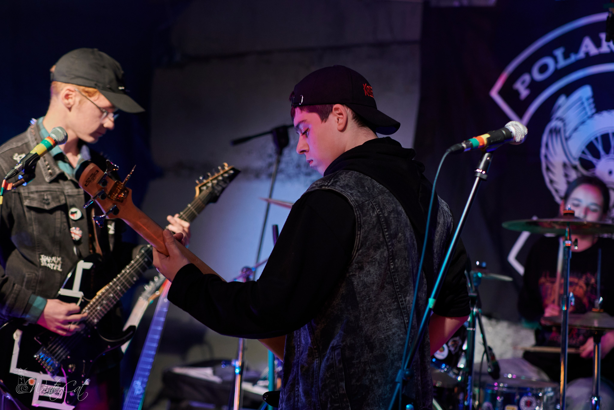 Концерт на закрытии Мотосезона. Портретный и репортажный фотограф в Магадане Андрей Нефедов WinterCatPhoto