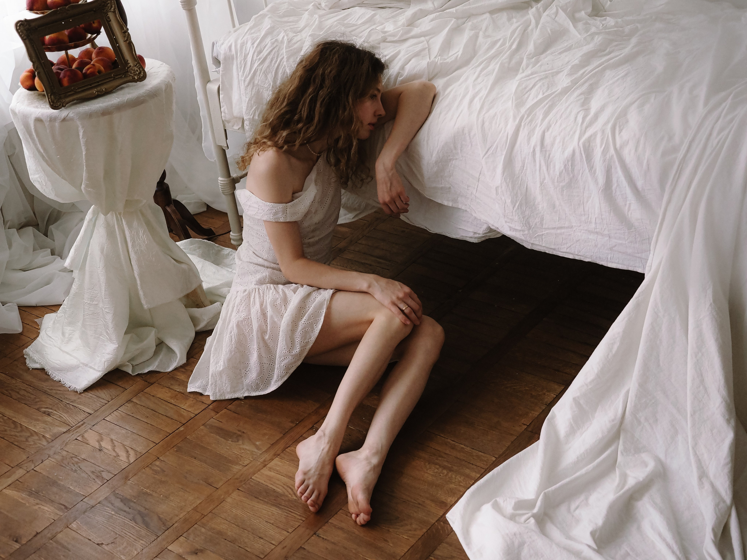 Утро и аромат персиков. Фотограф Рязань. Семейный Свадебный фотограф