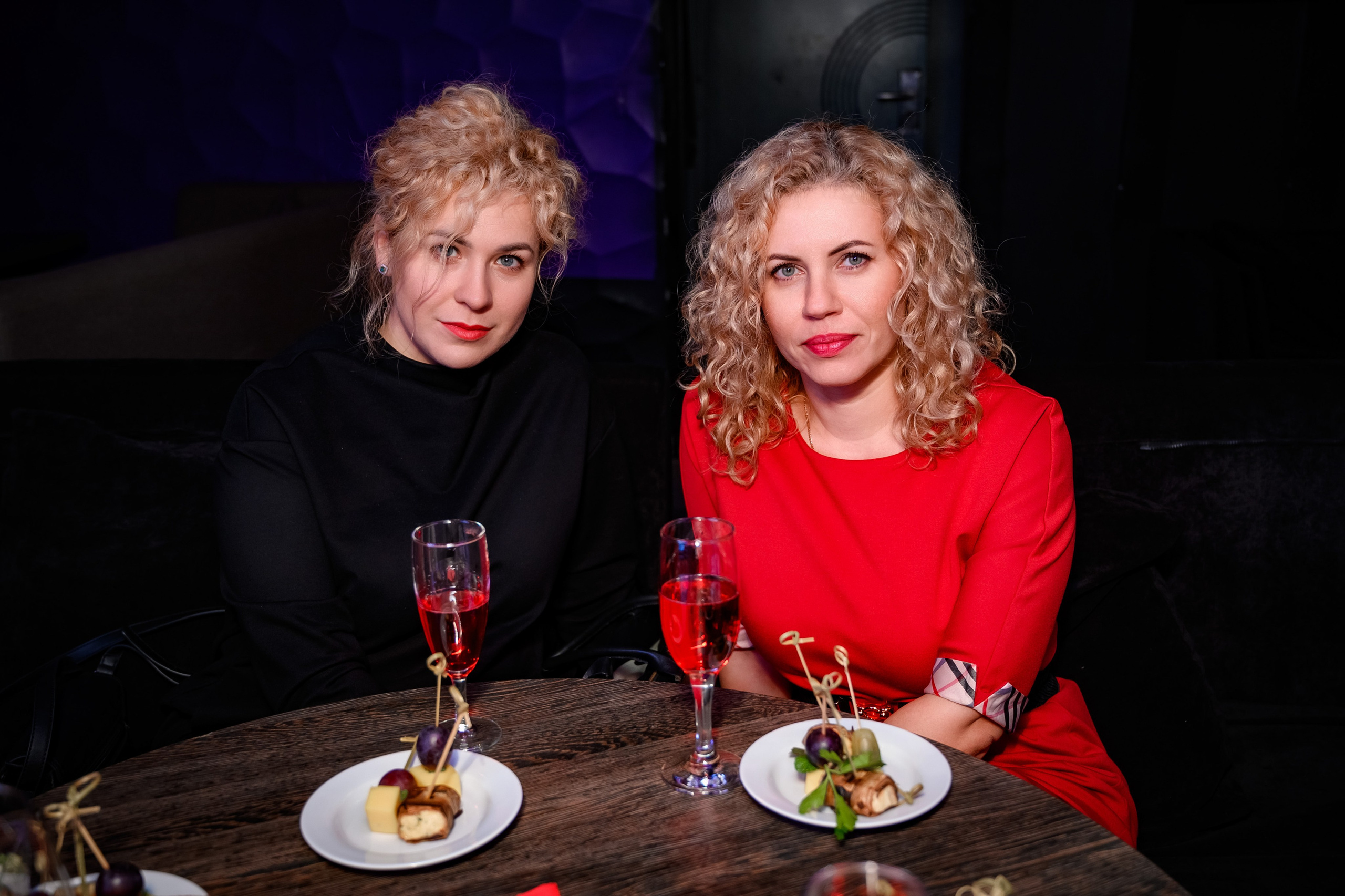 Услуги и цены фотографа в СПб. Стоимость фотосъёмки в Санкт-Петербурге. Фотограф на свадьбу, корпоратив, юбилей, мероприятие, в загс цена. Фотограф Алексей Лукин. Свадьба, мероприятие, корпоратив, юбилей, фотосессия, портрет. Фотосъёмка в Санкт-Петербурге. Ретушь фотографий