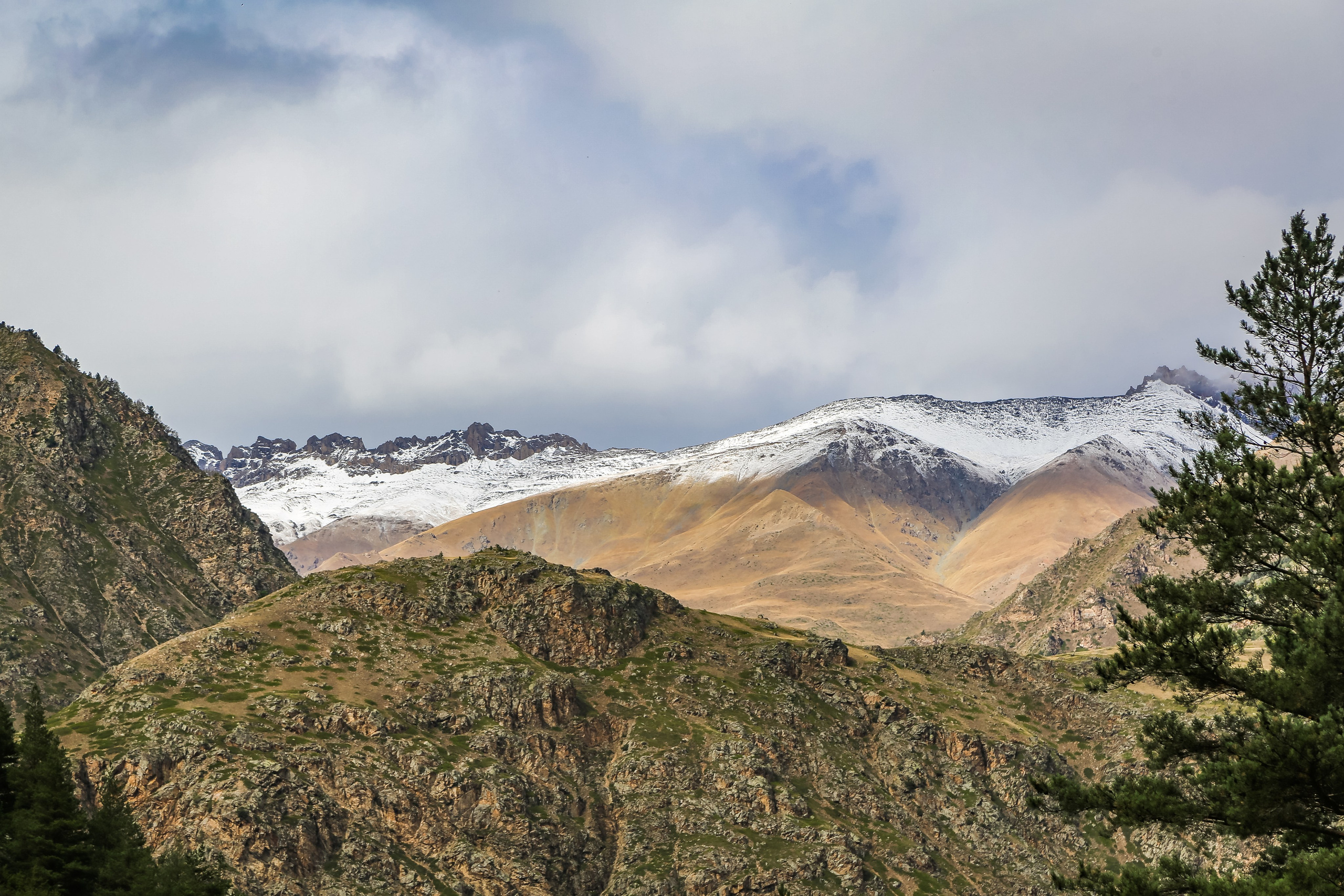 Кавказ: Кабарда vs. Балкария. Дарья Письменюк / Darya Leitstern — фотограф, музыкант, журналист, путешественник