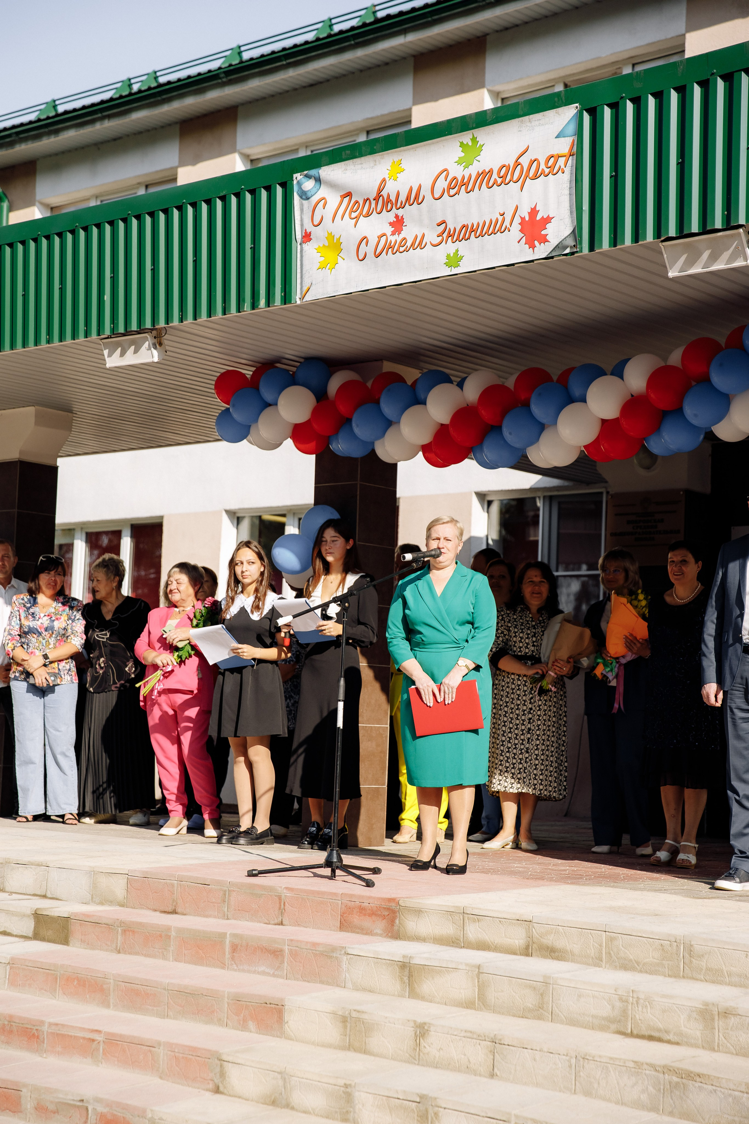 1 сентября Покровская СОШ. Свадебный фотограф Фадеева Алёна