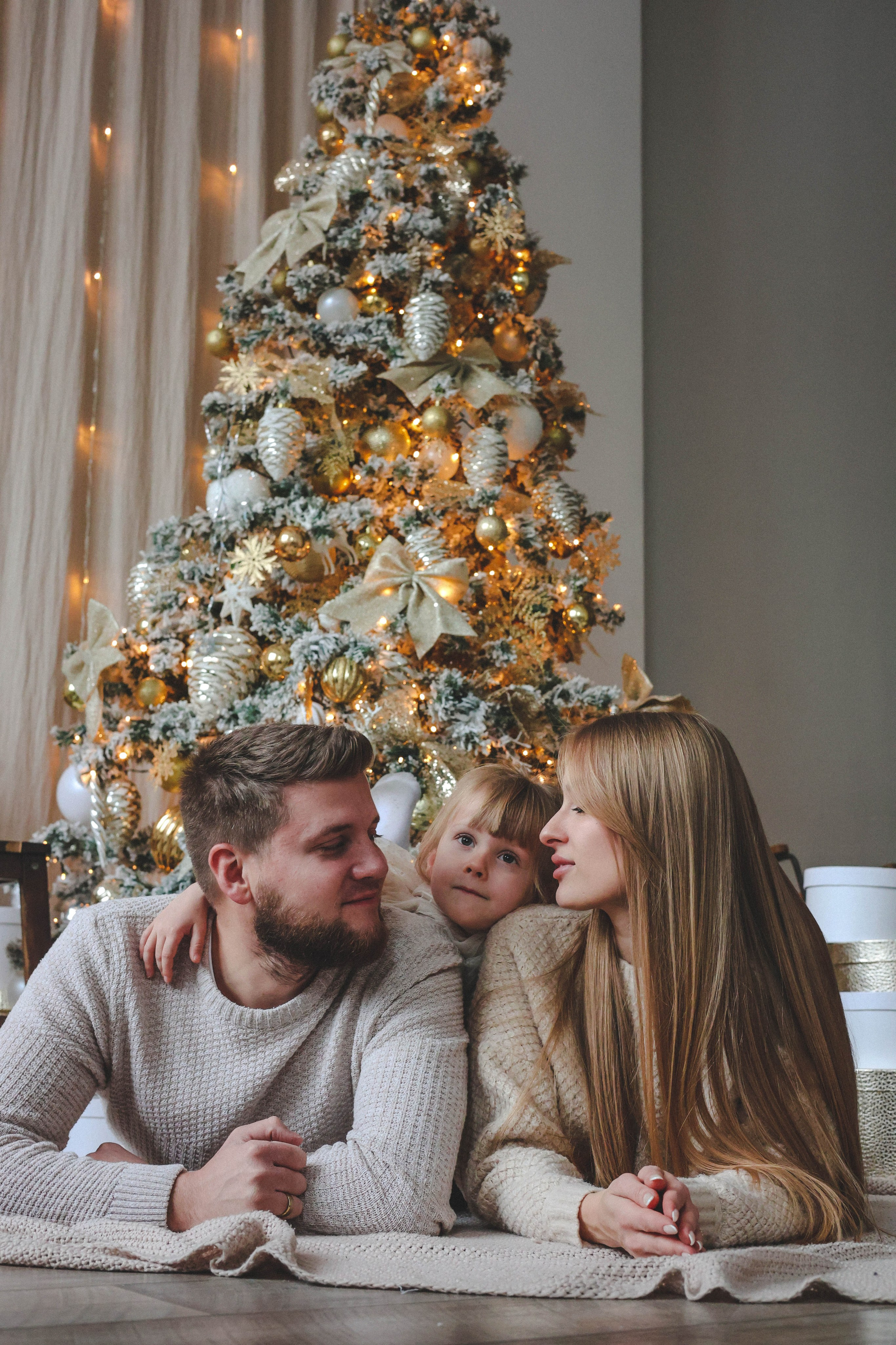 Новогодняя история «Кира и ее семья». Фотограф в Москве Анастасия Калинина