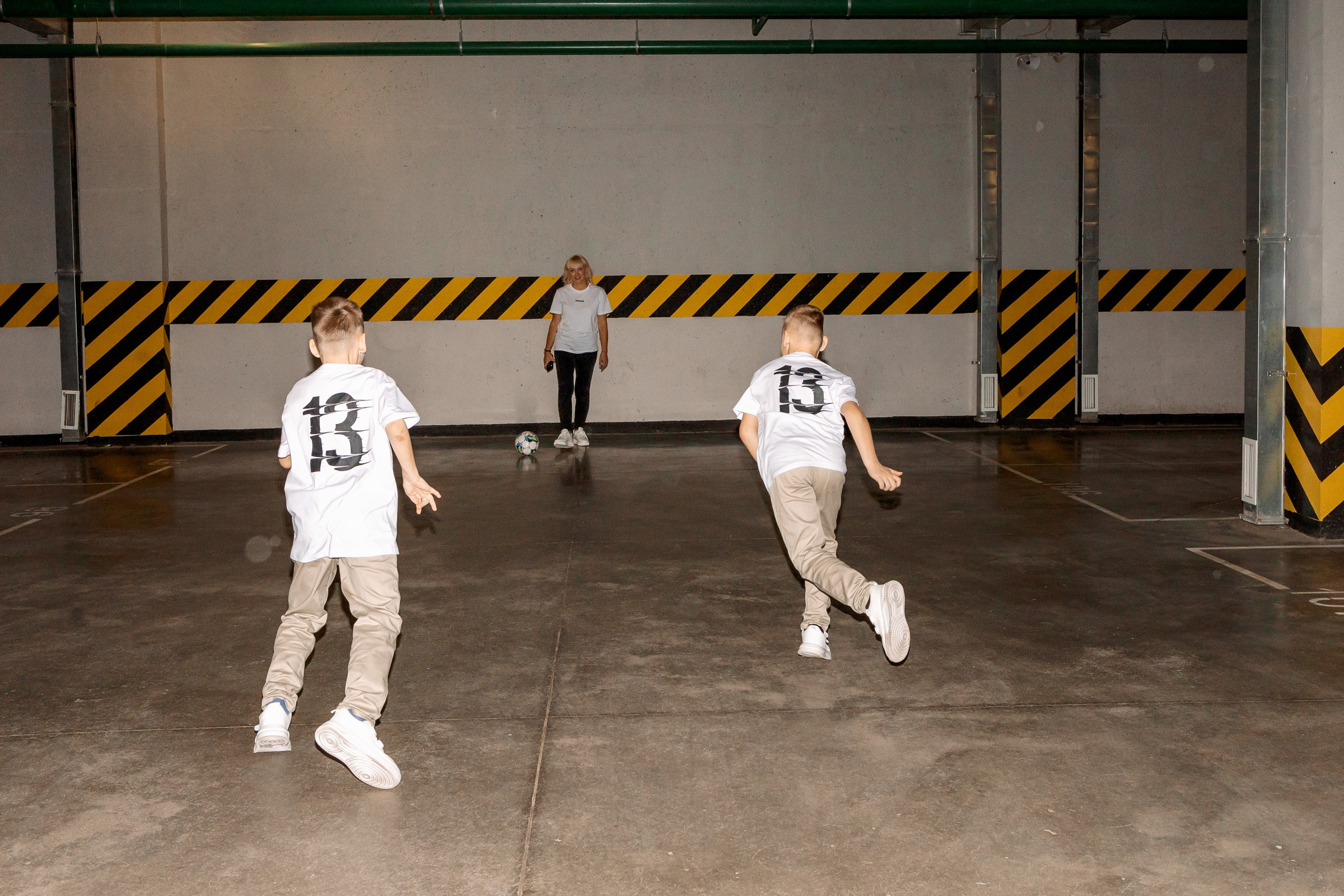 Крутая история на парковке. Семейный Фотограф в Москве Евгения Симоненко