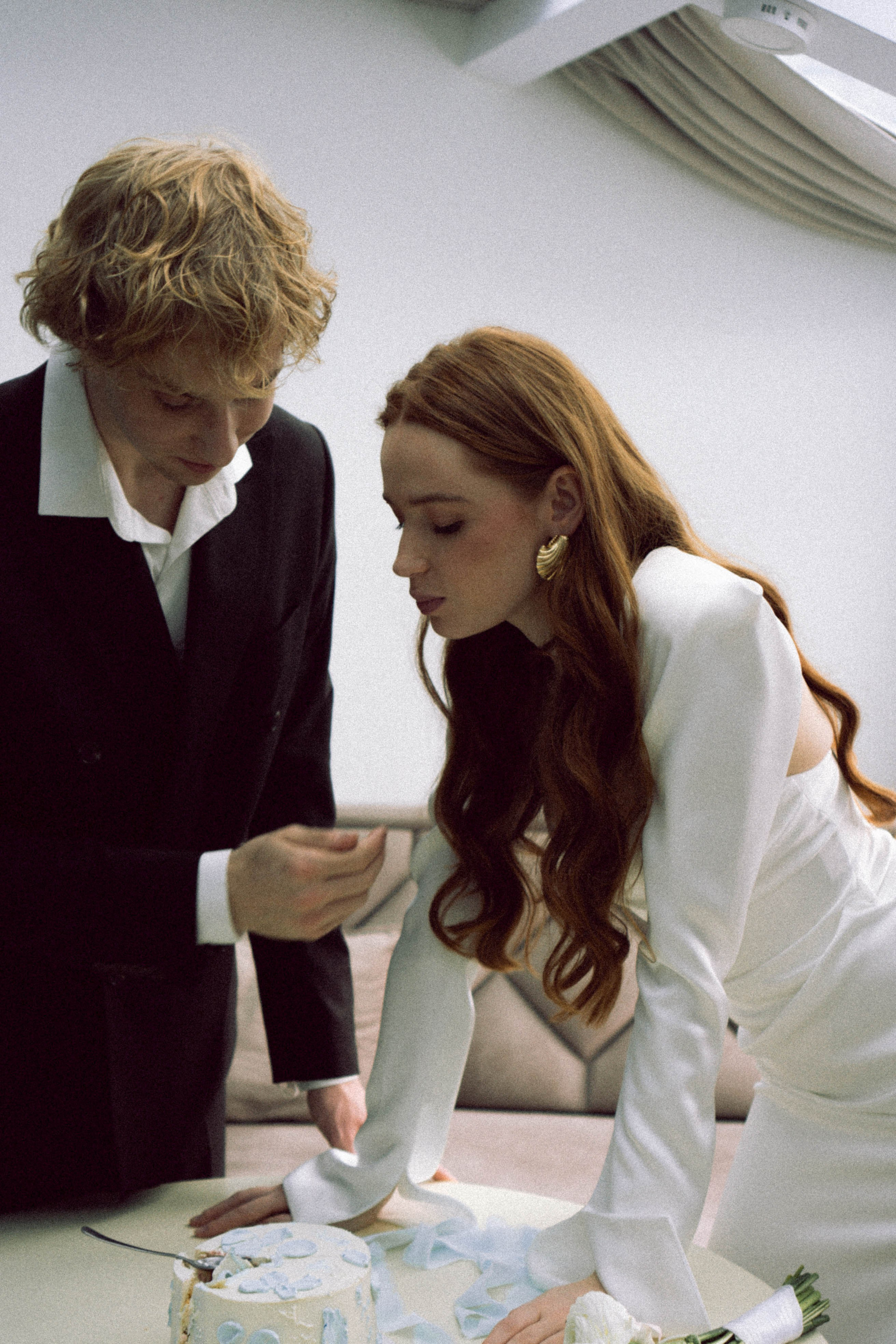 СВАДЕБНАЯ СЬЕМКА В ОТЕЛЕ. СБОРЫ ЖЕНИХА И НЕВЕСТЫ И ТАКЖЕ ТОР И ПОДГОТОВКА К ПРОГУЛКЕ. Профессиональный фотограф, Санкт-Петербург — Виктория Богомолова