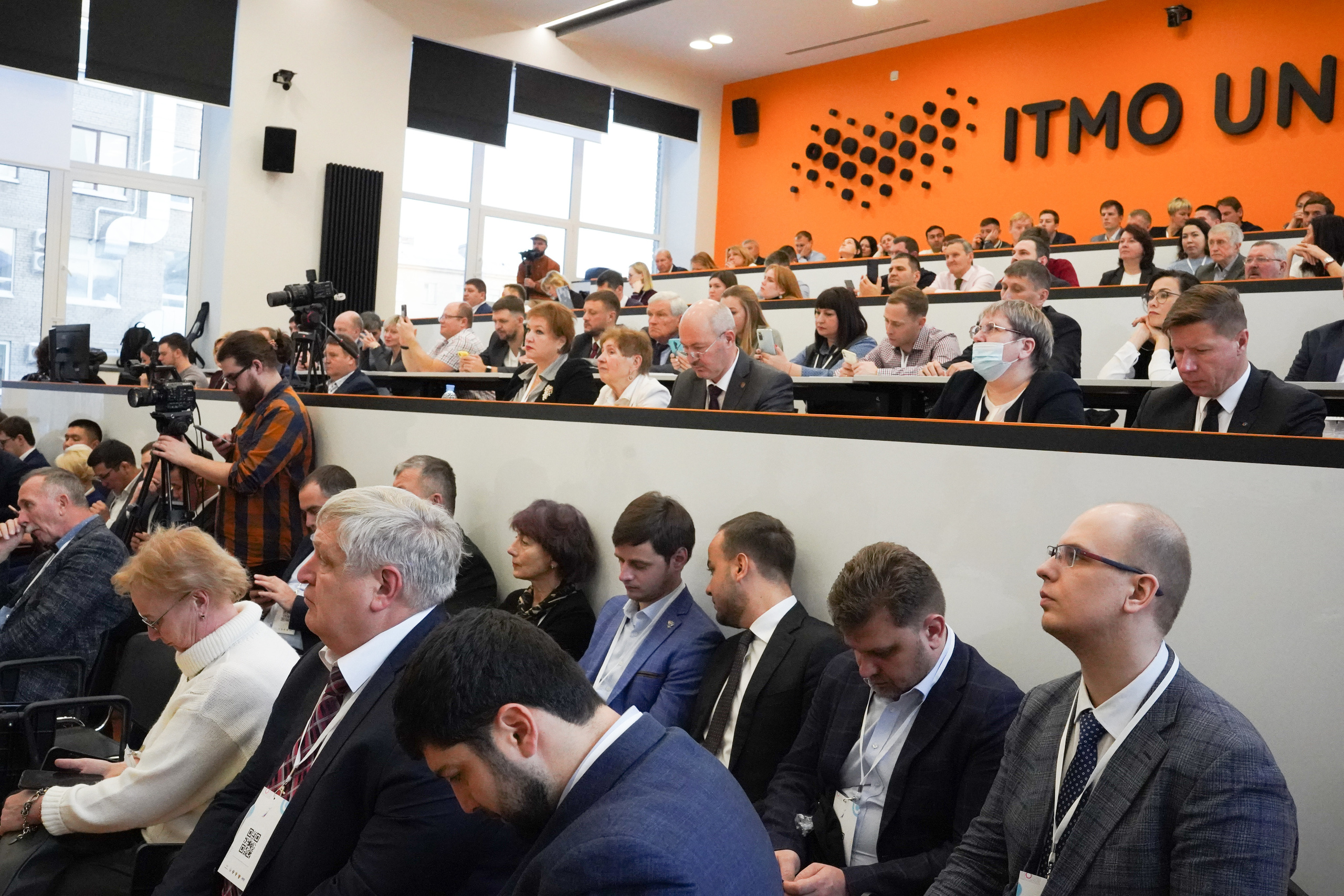 Всероссийский форум «Актуальные проблемы российского спорта». Портретный фотограф в Москве и Санкт-Петербурге Арина Чех