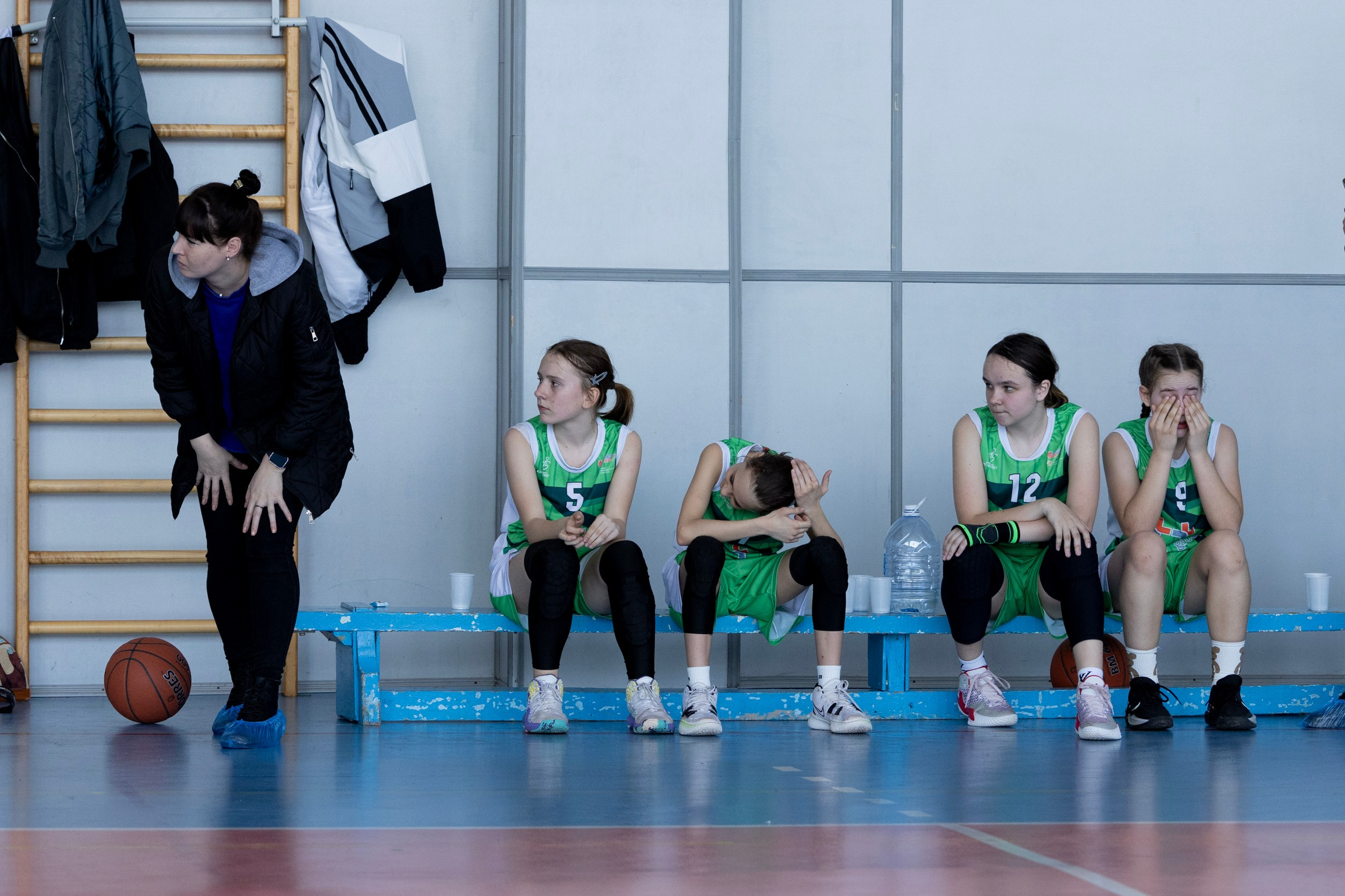 Соревнования по баскетболу среди школьников. Репортажный и портретный фотограф в Владивостоке