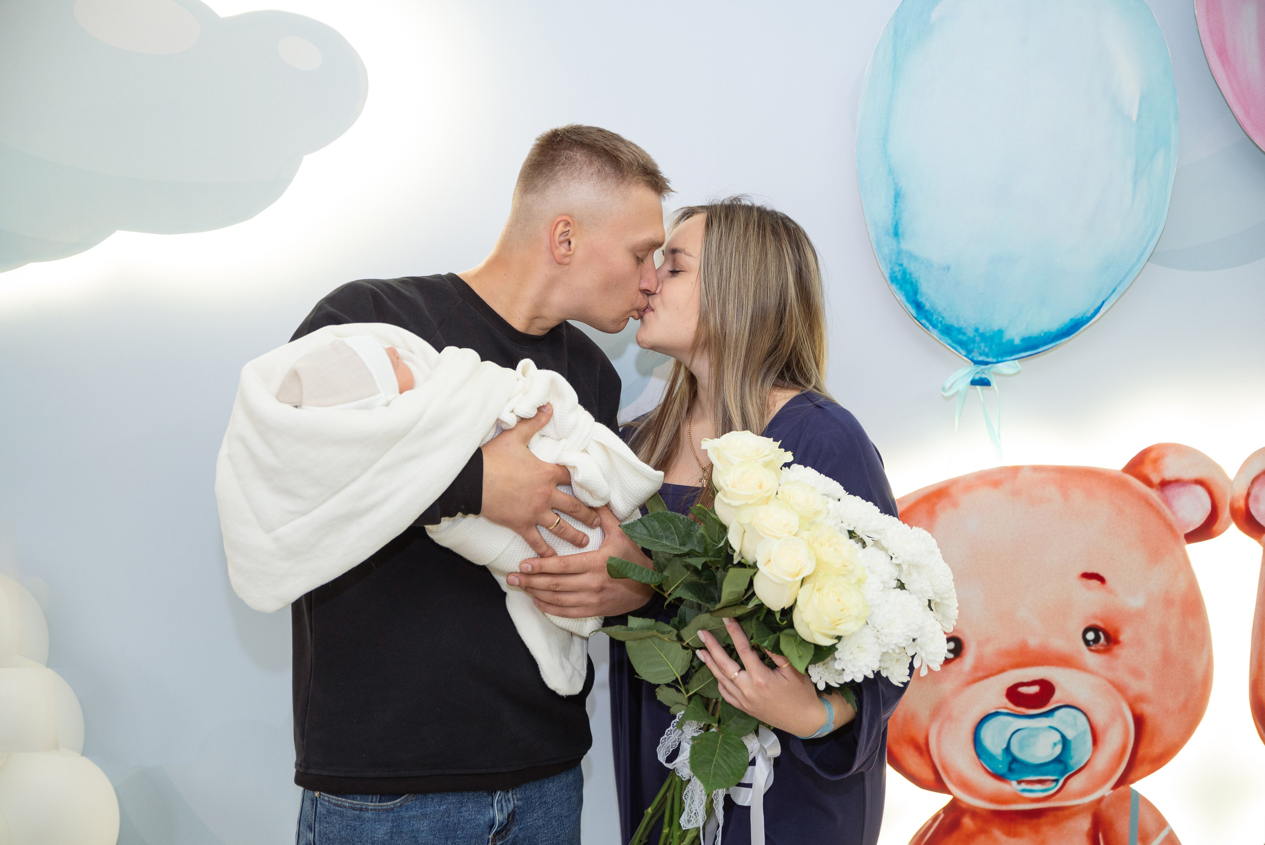 Выписка малыша. Фотограф новорожденных Екатеринбург, Первоуральск