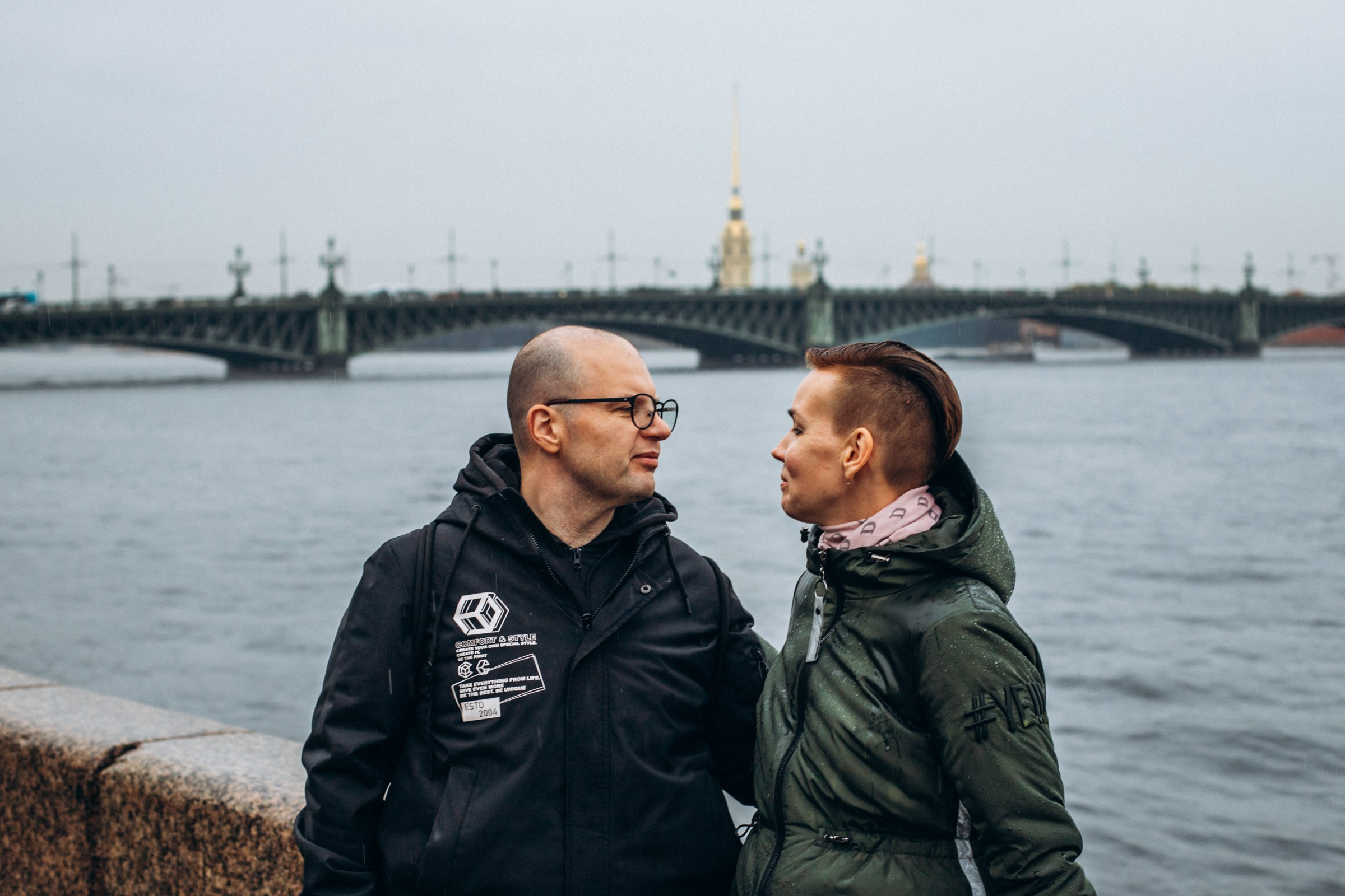 Николай и Екатерина в октябре. Фотопрогулка в Петербурге. Индивидуальный и семейный фотограф в Санкт-Петербурге