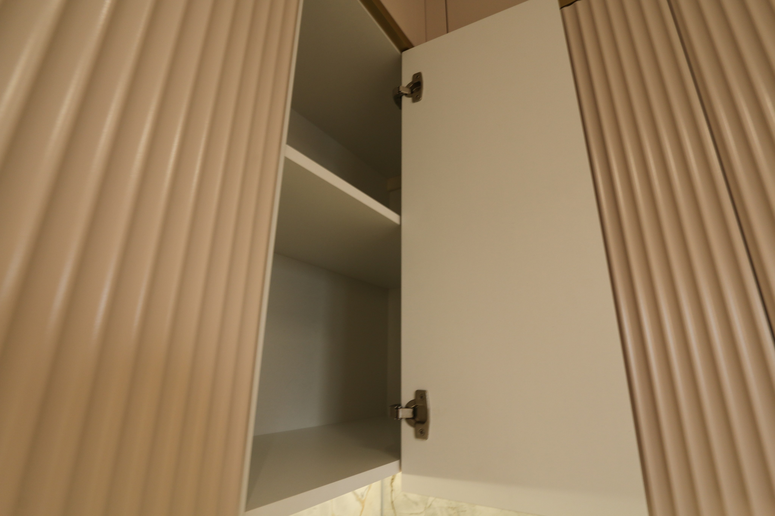 Ул. Гурьевская улица, 177/1. Мебельное ателье РАУМАН