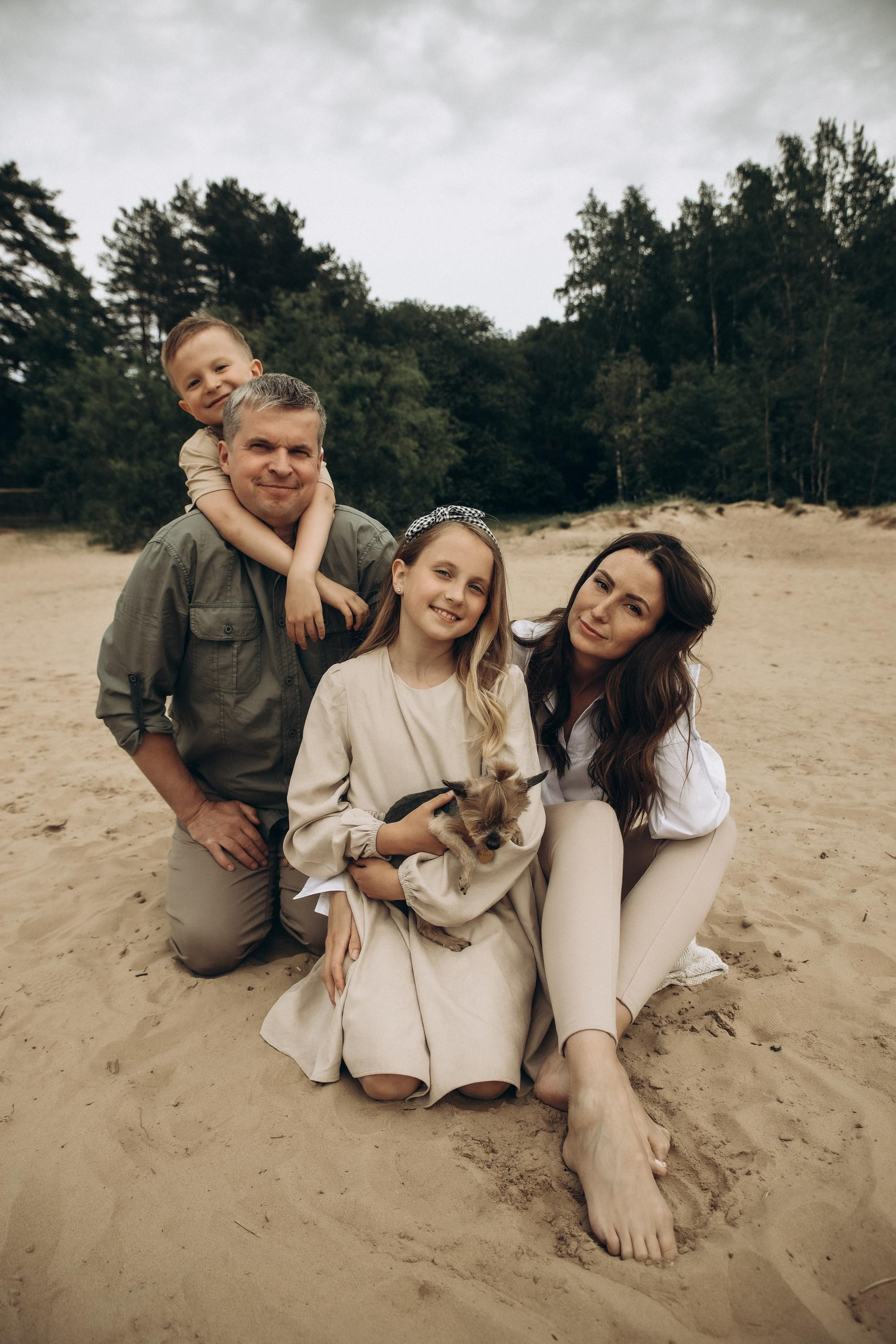 Семейные. Семейный фотограф и фотограф новорожденных в Санкт-Петербурге Алевтина