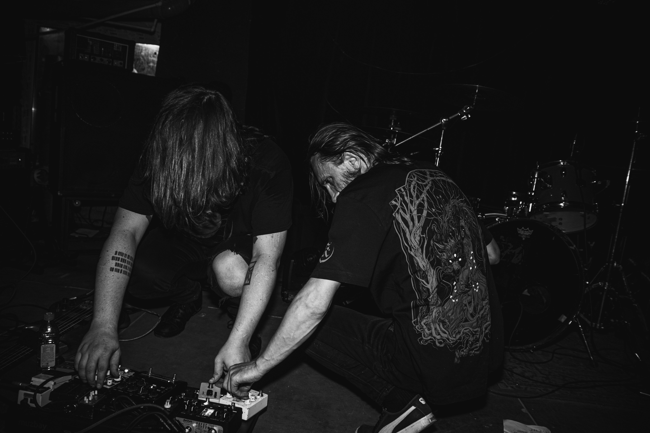 Laugar & Шумы Штормовых Широт & Пожары На Дальнем Севере 11.10.2025. Репортажный фотограф в Москве Legiodot