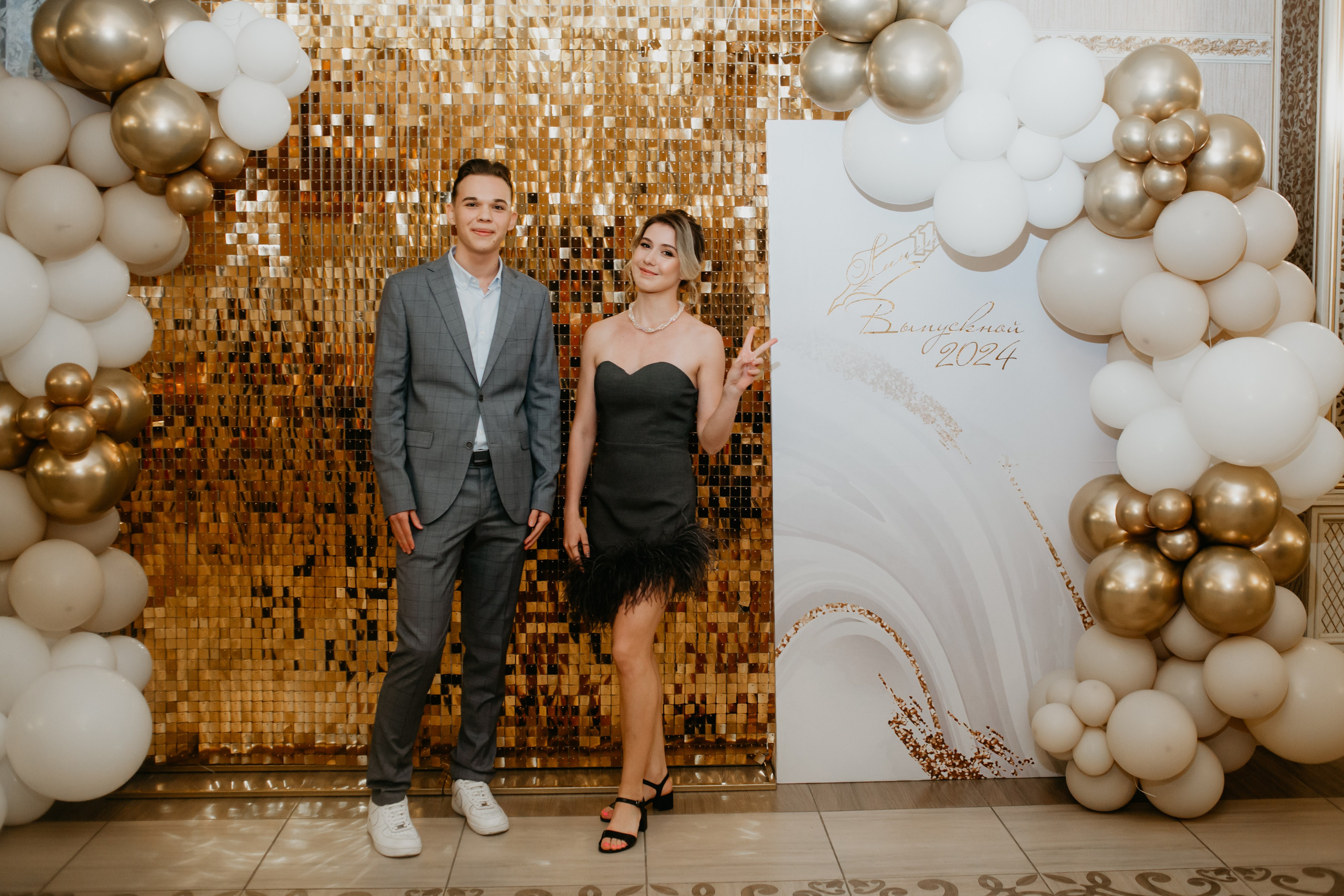 Выпускной. 11 лицей. Фотограф в Челябинске Ополихина Анна