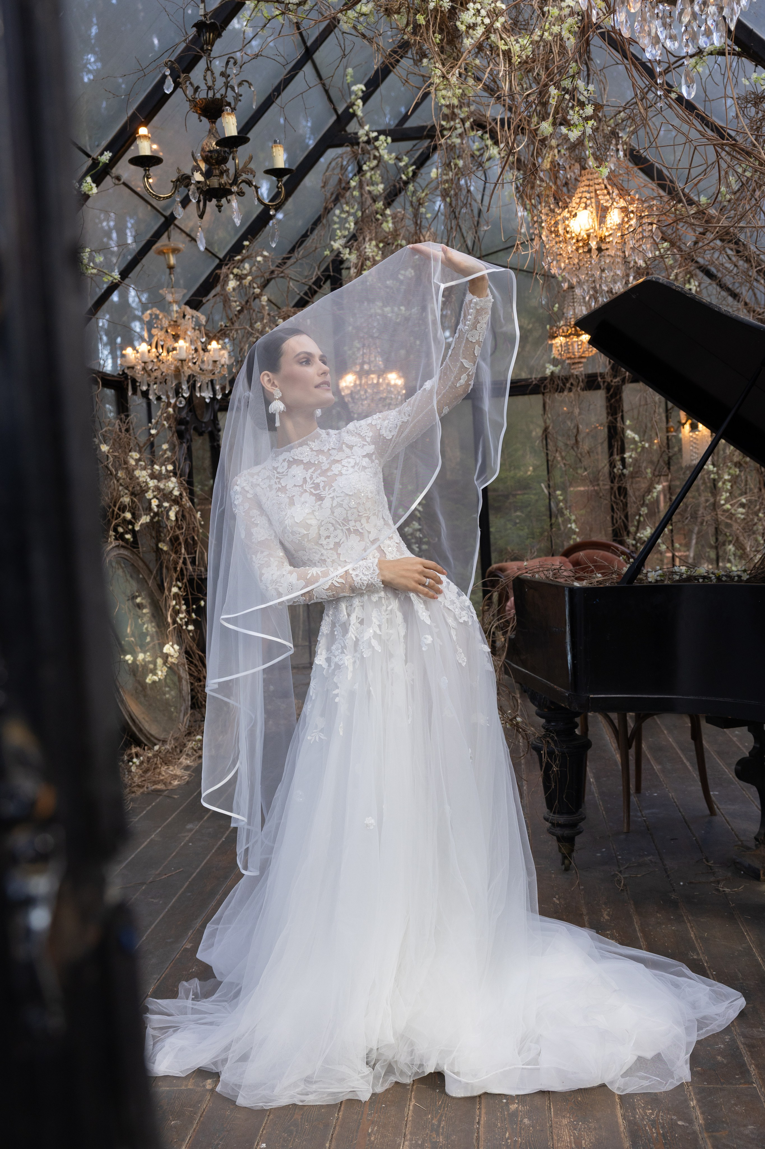 Серафима и Алексей в оранжерее. Свадебный и портретный фотограф в Москве Мария Кравченко