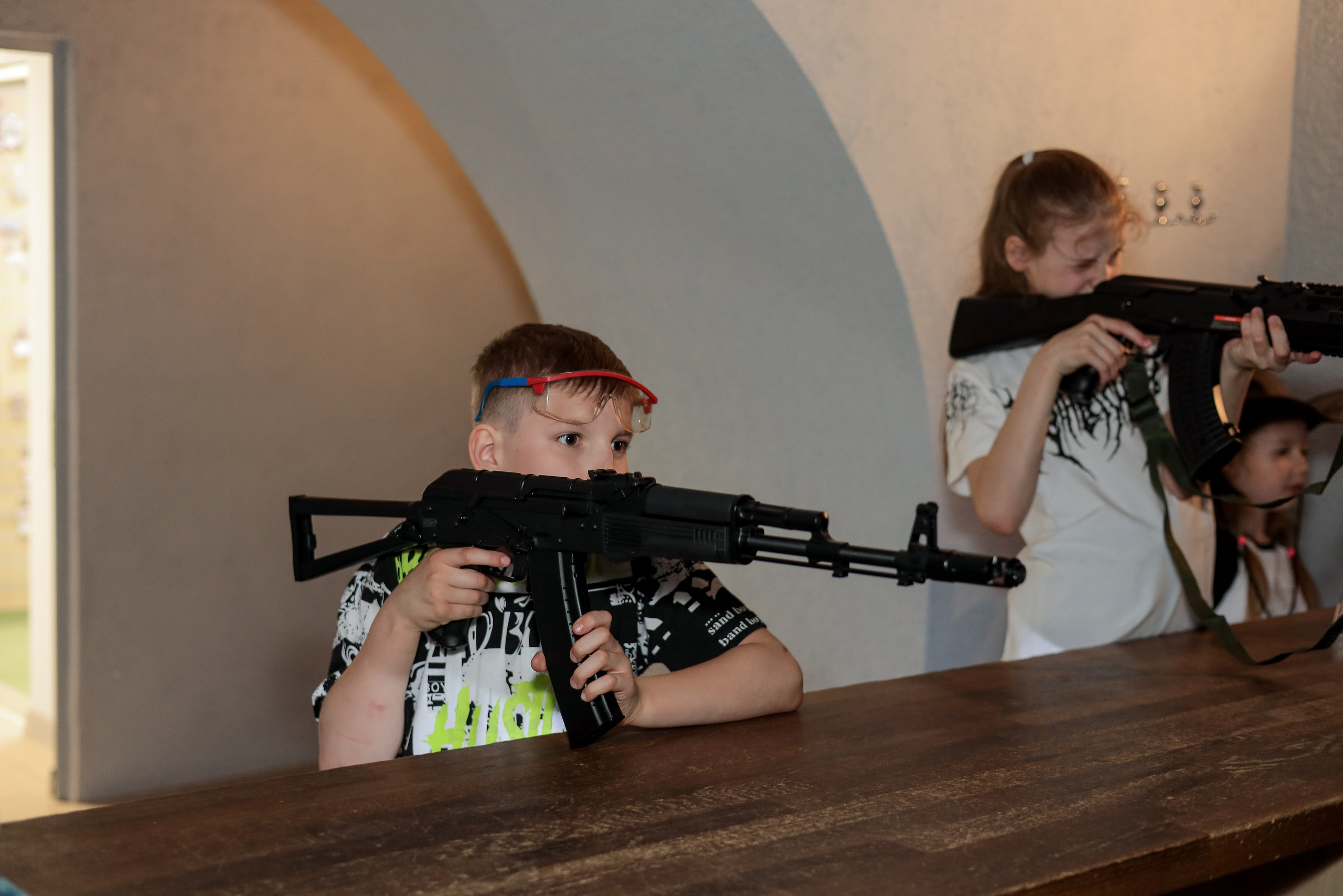 День рождение в стрелковом клубе. Фотограф Надршина Лилия