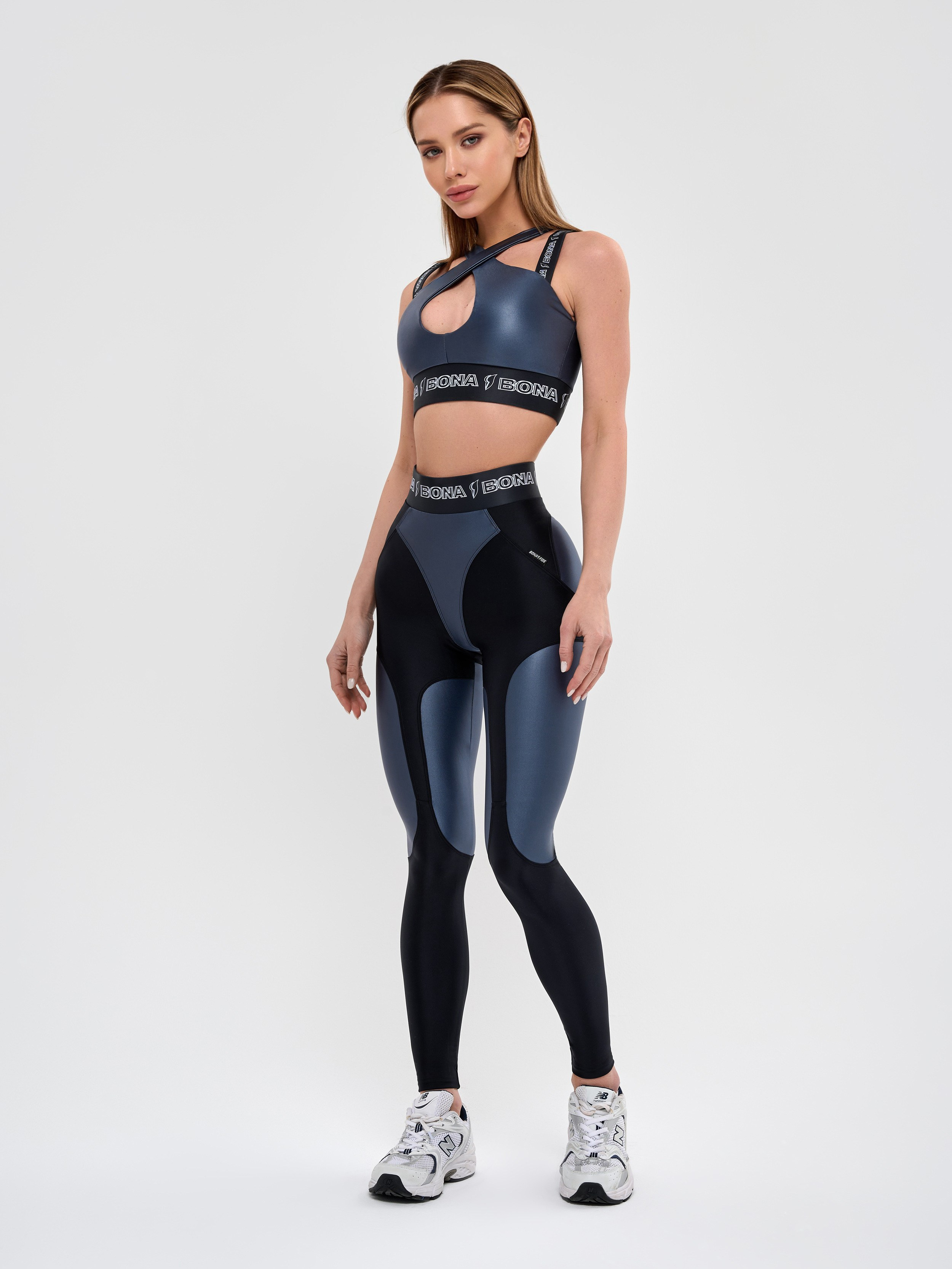 VOLT CORE. Creative Fashion Photographer & Art Director