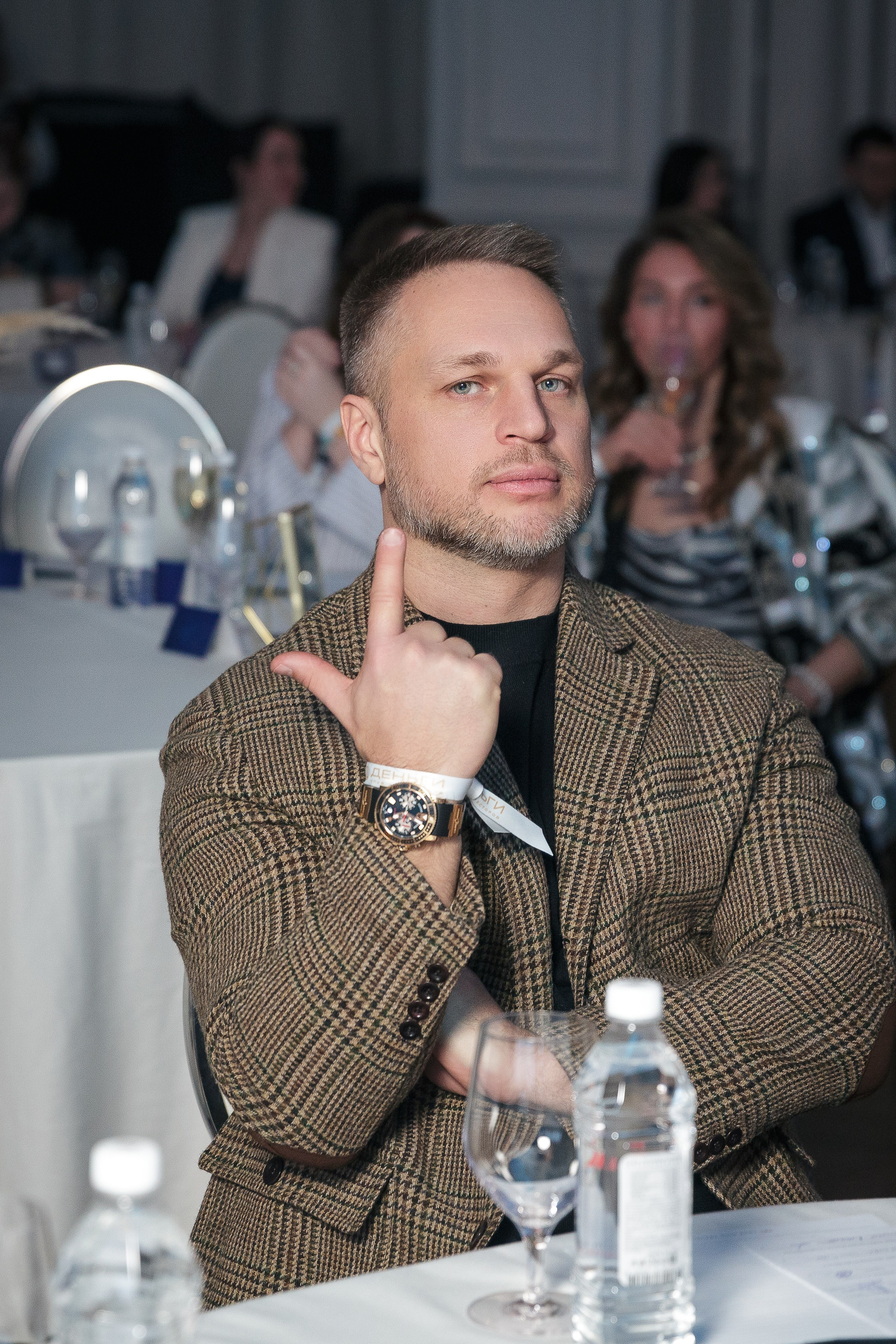 День рождения клуба «Деньги» 6 лет 2025. Репортажный Фотограф Александр Назаров. Москва и М.О