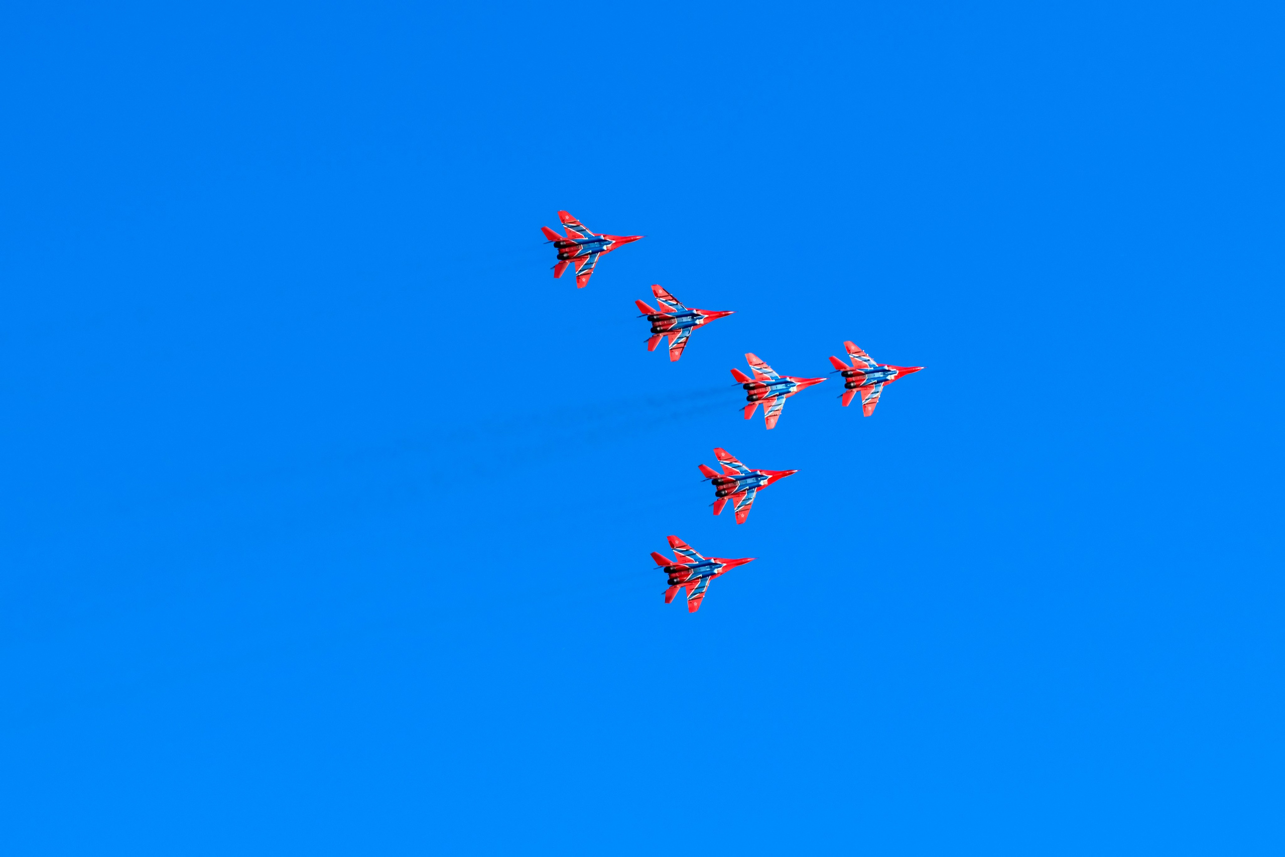 Авиация: самолеты, вертолеты, небесные зарисовки. От прошлого к будущему авиации через фотографию