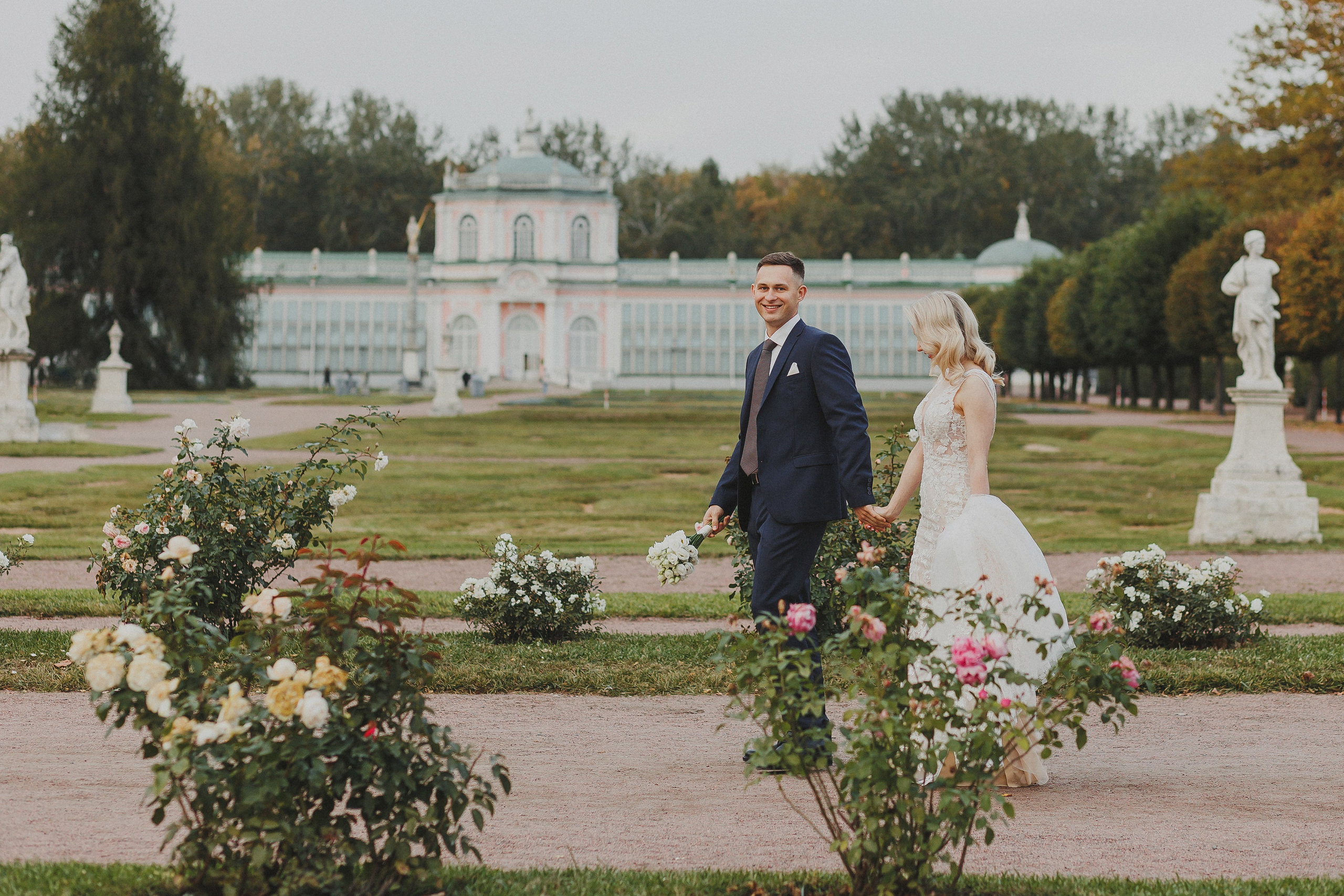 Свадебная фотосессия в Таганском ЗАГСе и Кусково. Фотограф в Москве и Люберцах Анна Ушакова