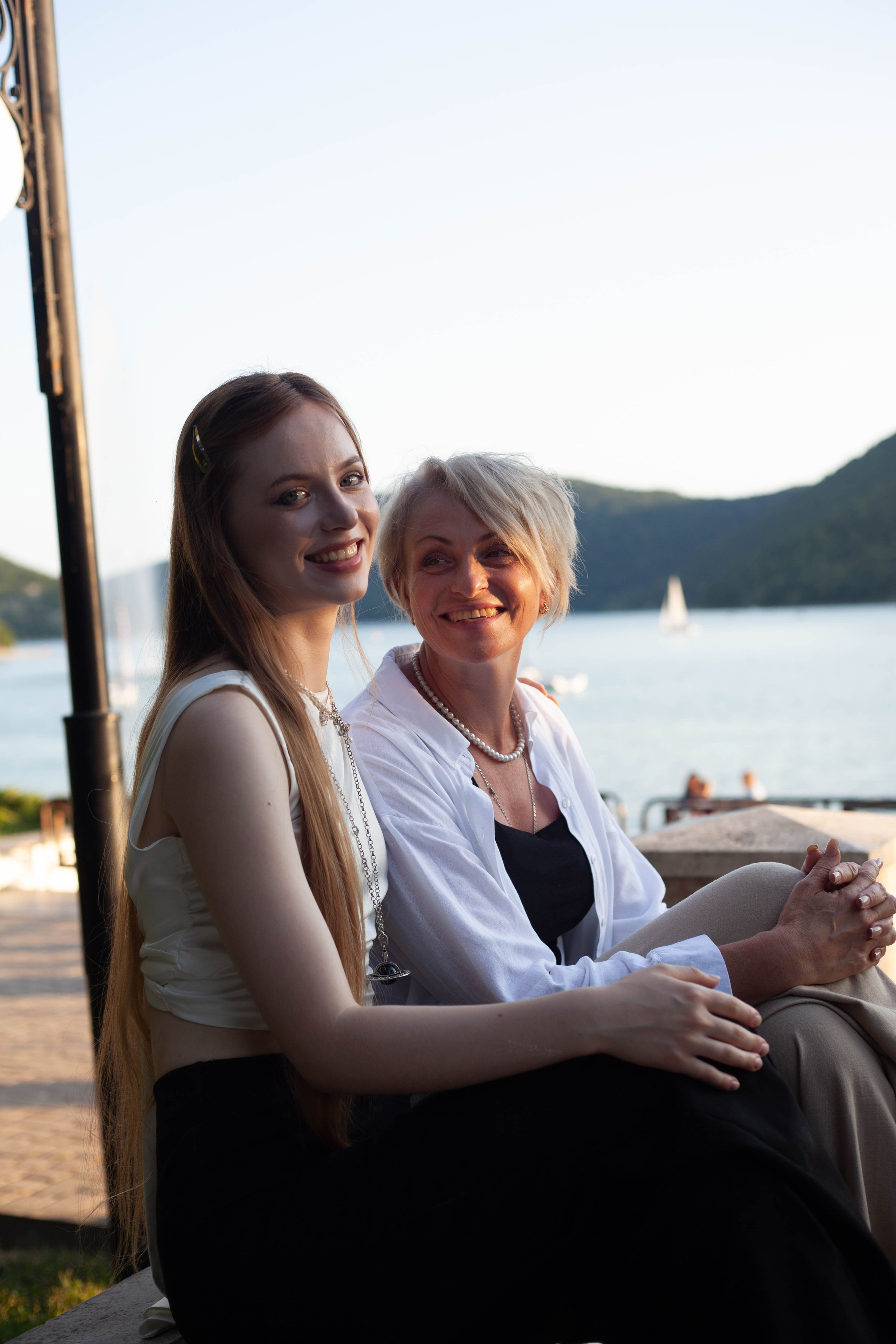 Абрау. Уличный фотограф Города N