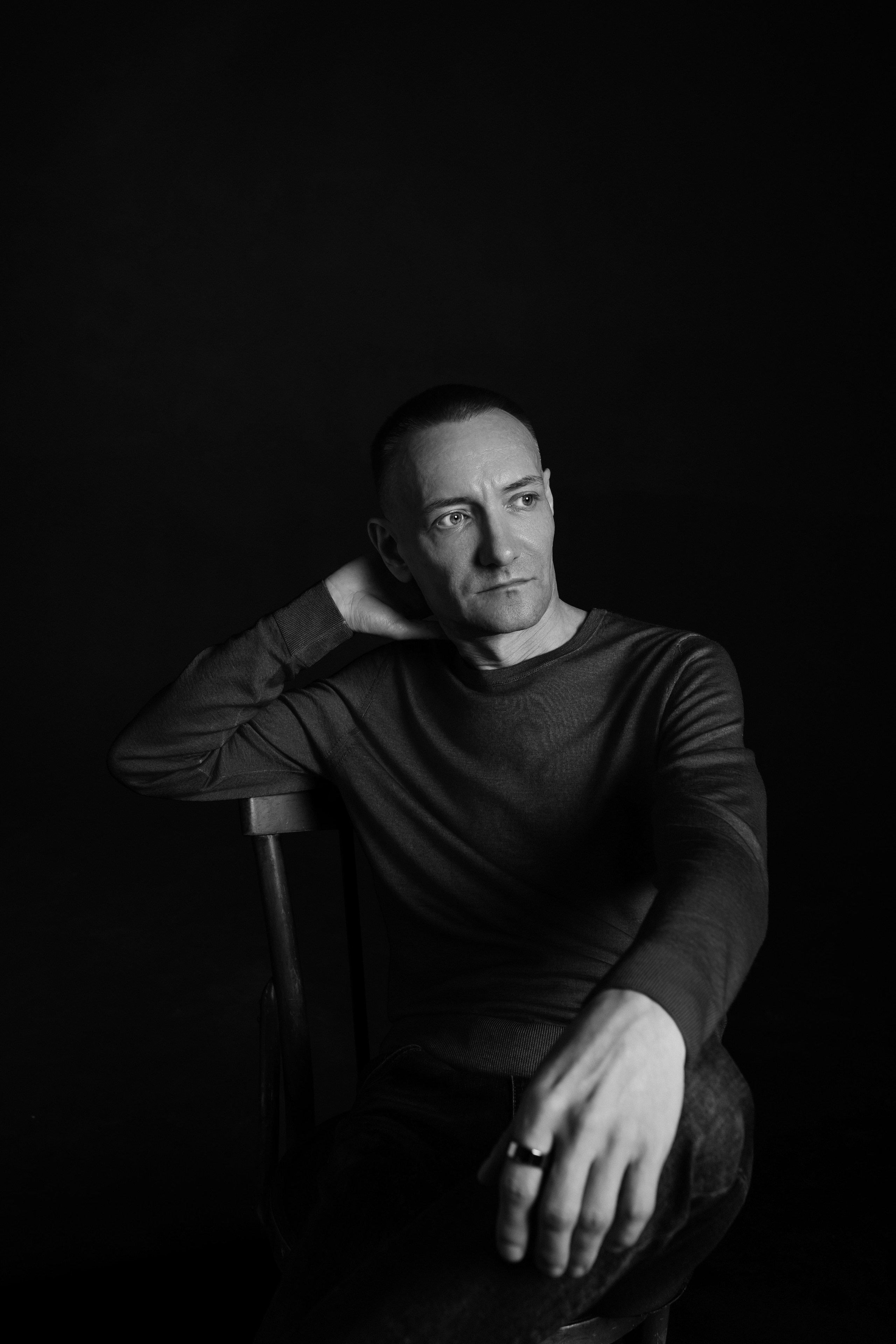 Андрей, чб съёмка в студии. Фотограф Наталия Федосова, г. Москва. TG и Instagram @nataliya_raw