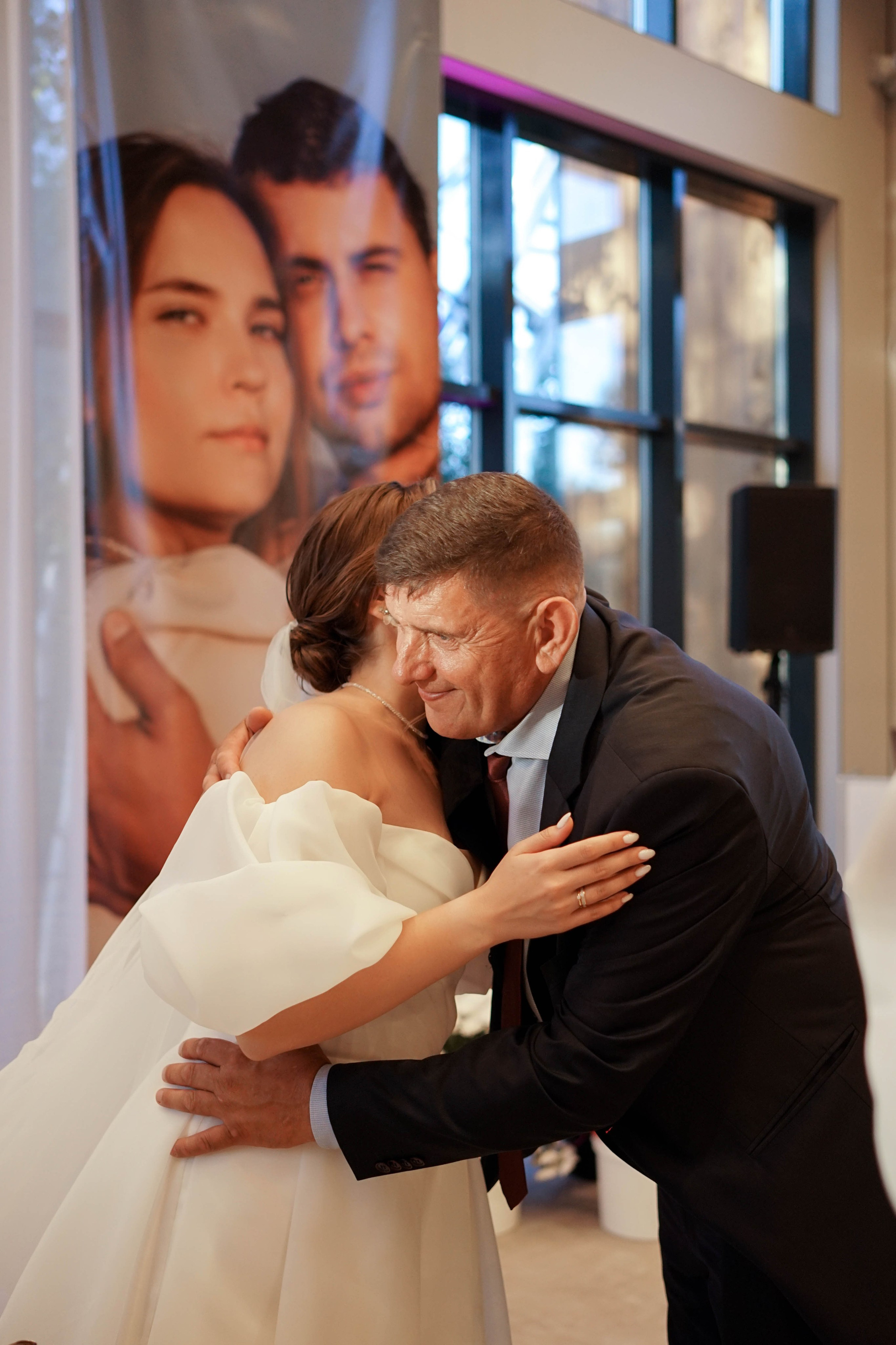 Лиза и Сережа: регистрация, прогулка и банкет. Фотограф в Иркутске