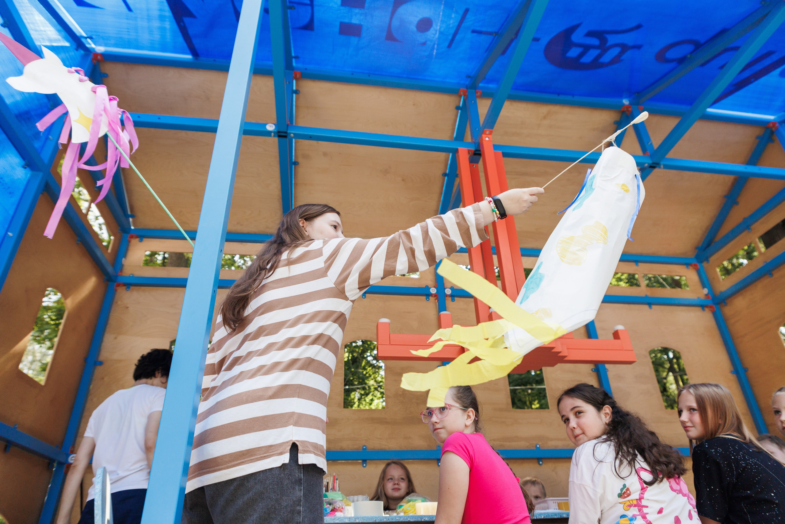 Книжный фестиваль «Смены» в Выксе 2025. Фотограф городских и семейных событий Артем Карпухин