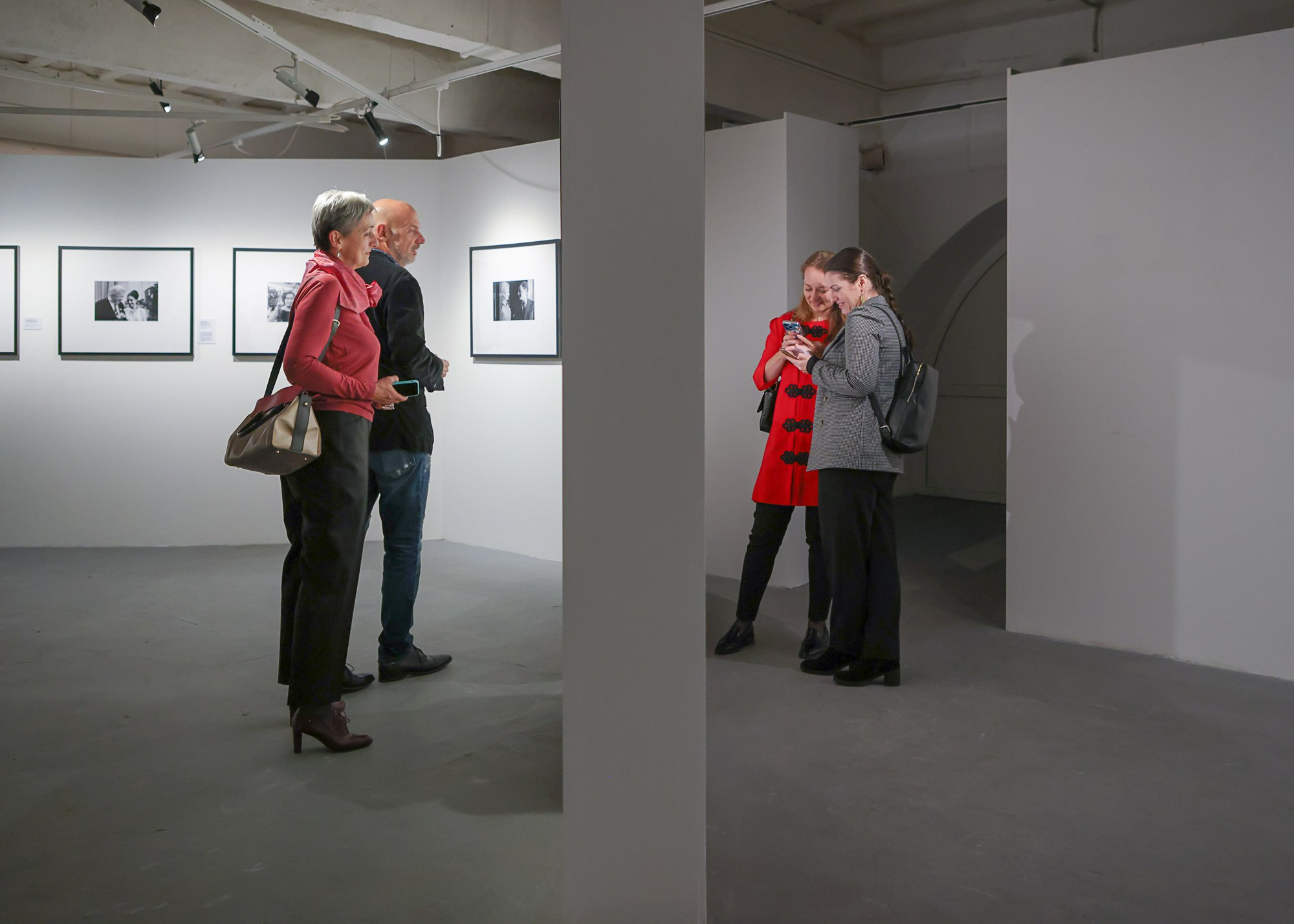 Игорь Кошельков.ЗВЁЗДЫ ОТТЕПЕЛИ. Репортажный, архитектурный, театральный и файн-арт фотограф Лена Мельникова в Москве