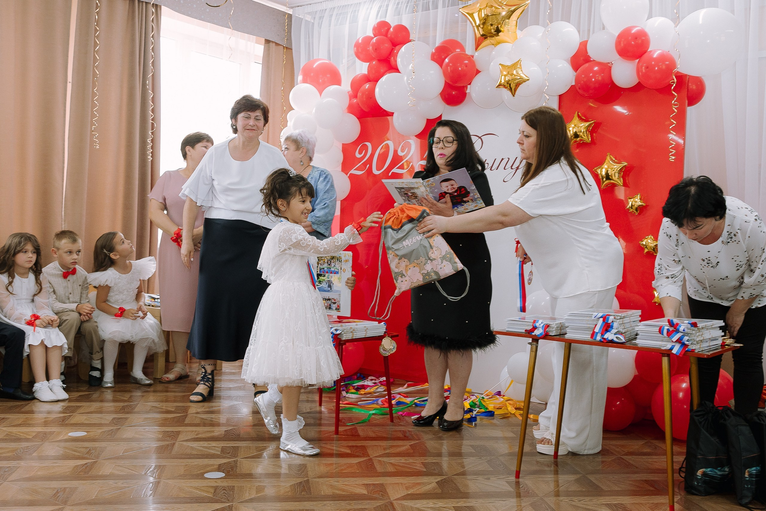 Выпускной в ДС 26. Выпускные альбомы Натальи Бутко: Новороссийск, Анапа, Геленджик