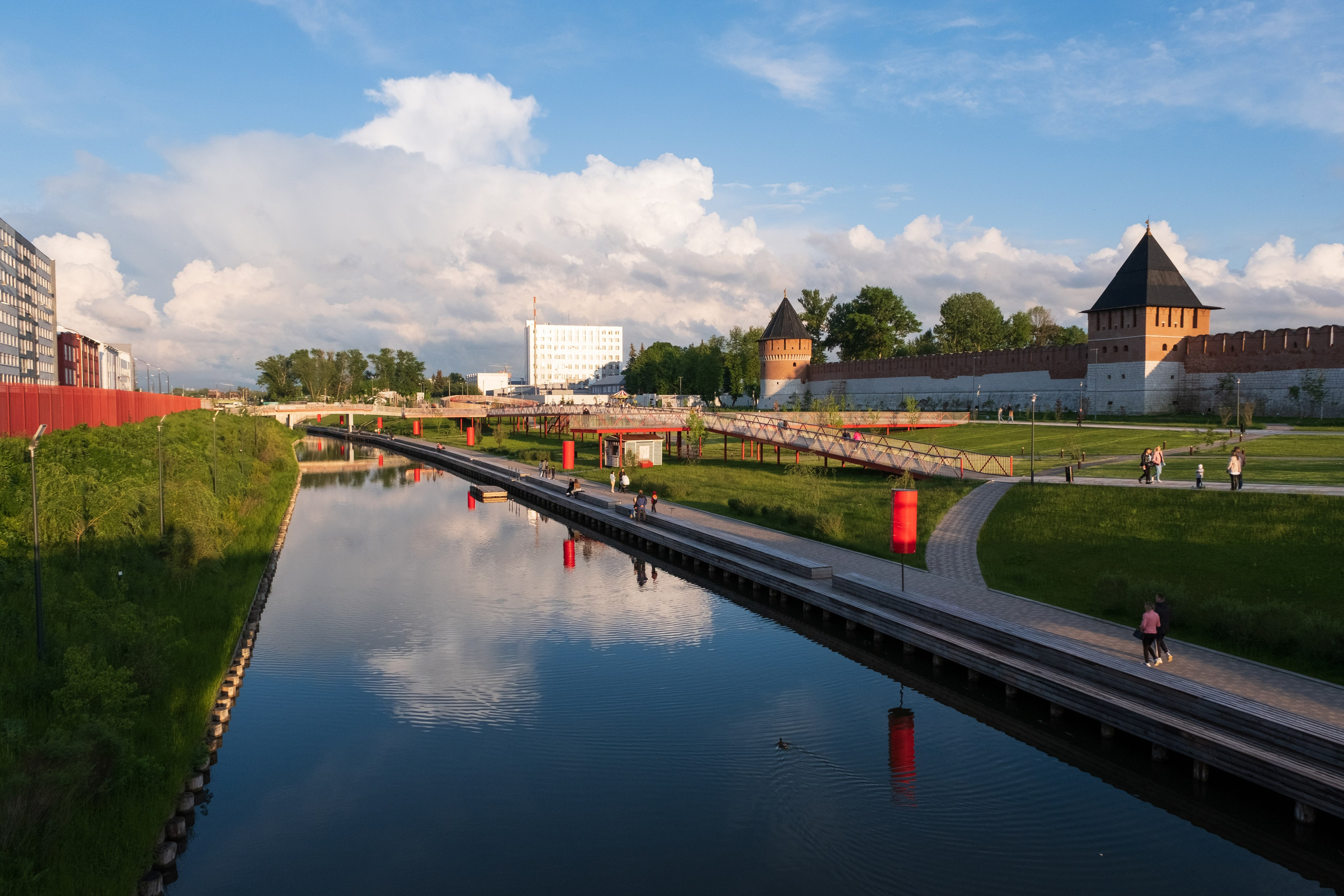Вид на Тульский кремль с Казанской набережной в Туле, лето