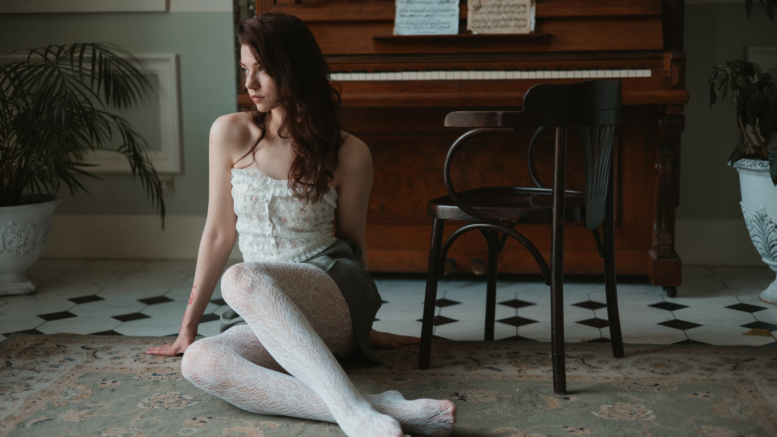 Лолита. Фотограф Julia Milton | Портреты, съемки для маркетплейсов, лавстори, съёмка беременности в Санкт-Петербурге. Обучение фотографии в Спб очно