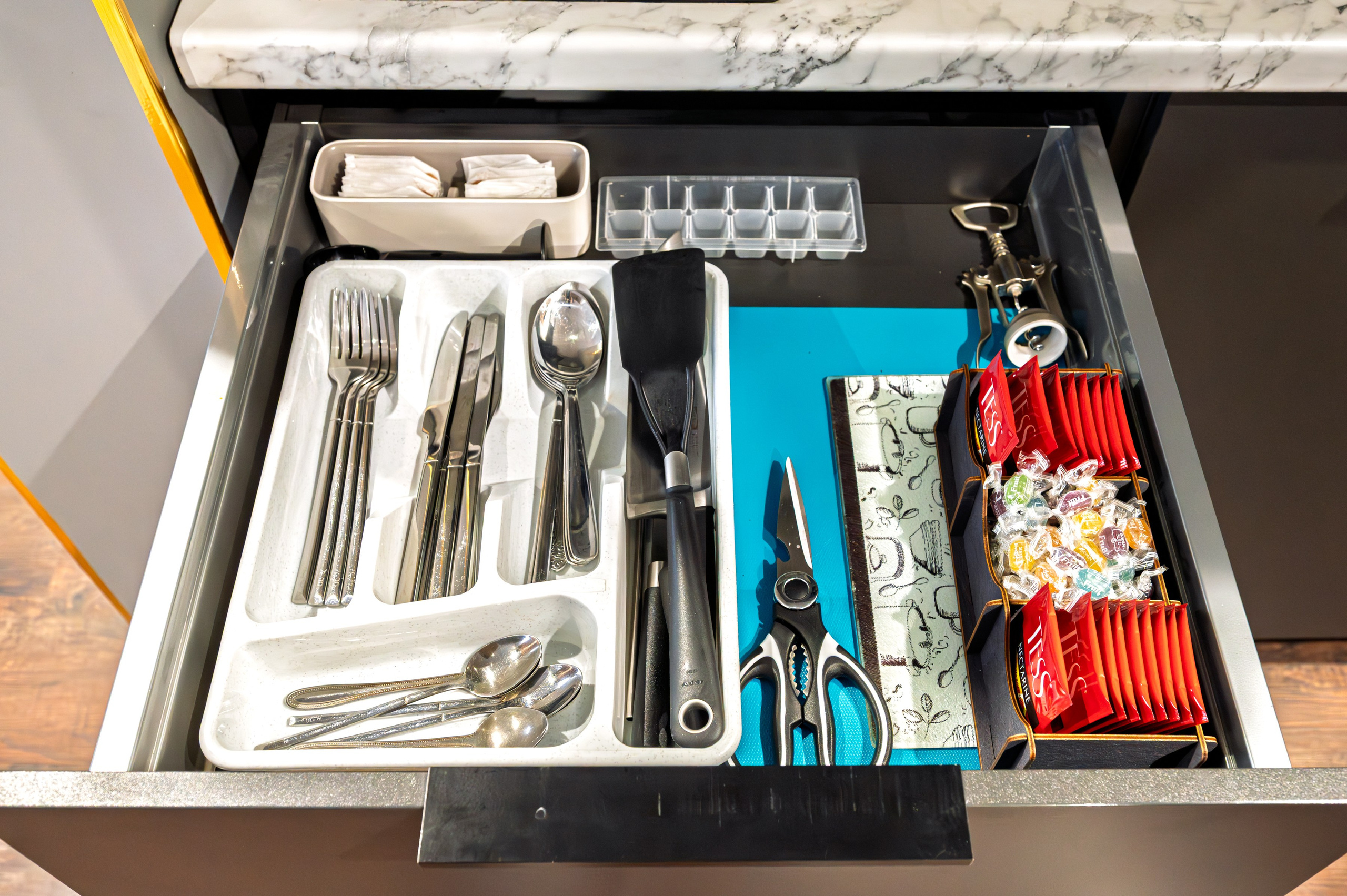 Классический номер отеля Acqualina. Интерьерный фотограф. Фото- видеосъемка недвижимости Санкт-Петербург