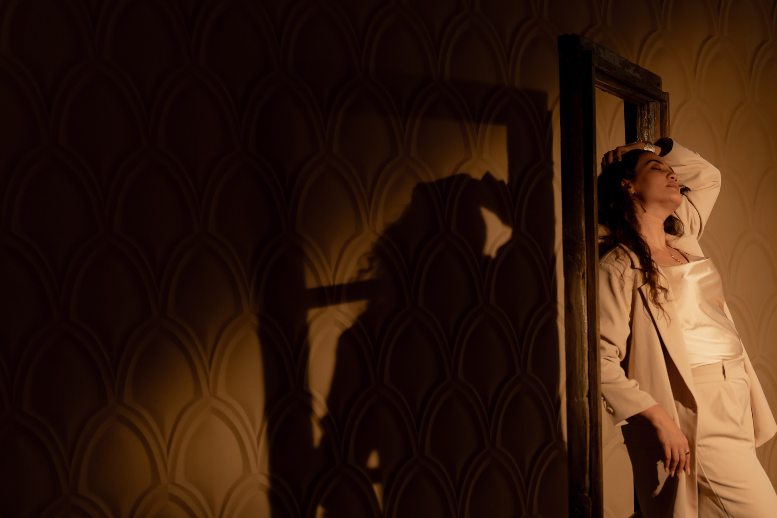 Лилит в песках. Портретный и свадебный фотограф Алла Карени Москва