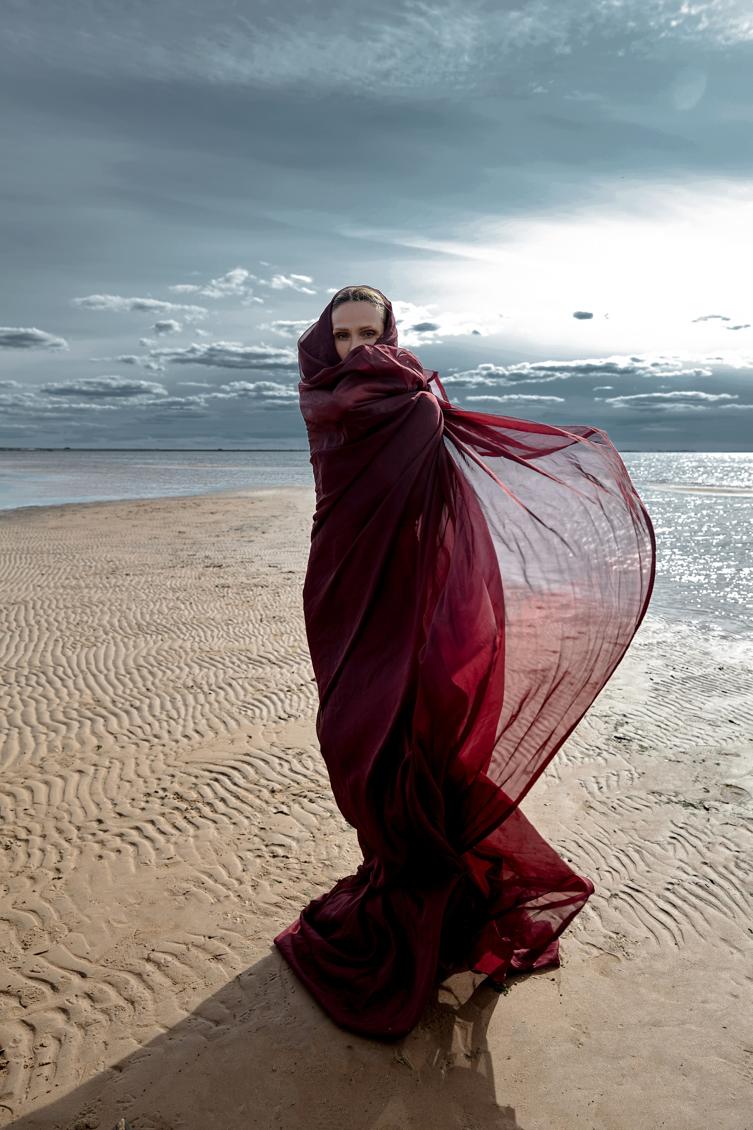 Фотосессия на пляже летом. Рекламный фотограф Санкт-Петербург Катерина Мишкель