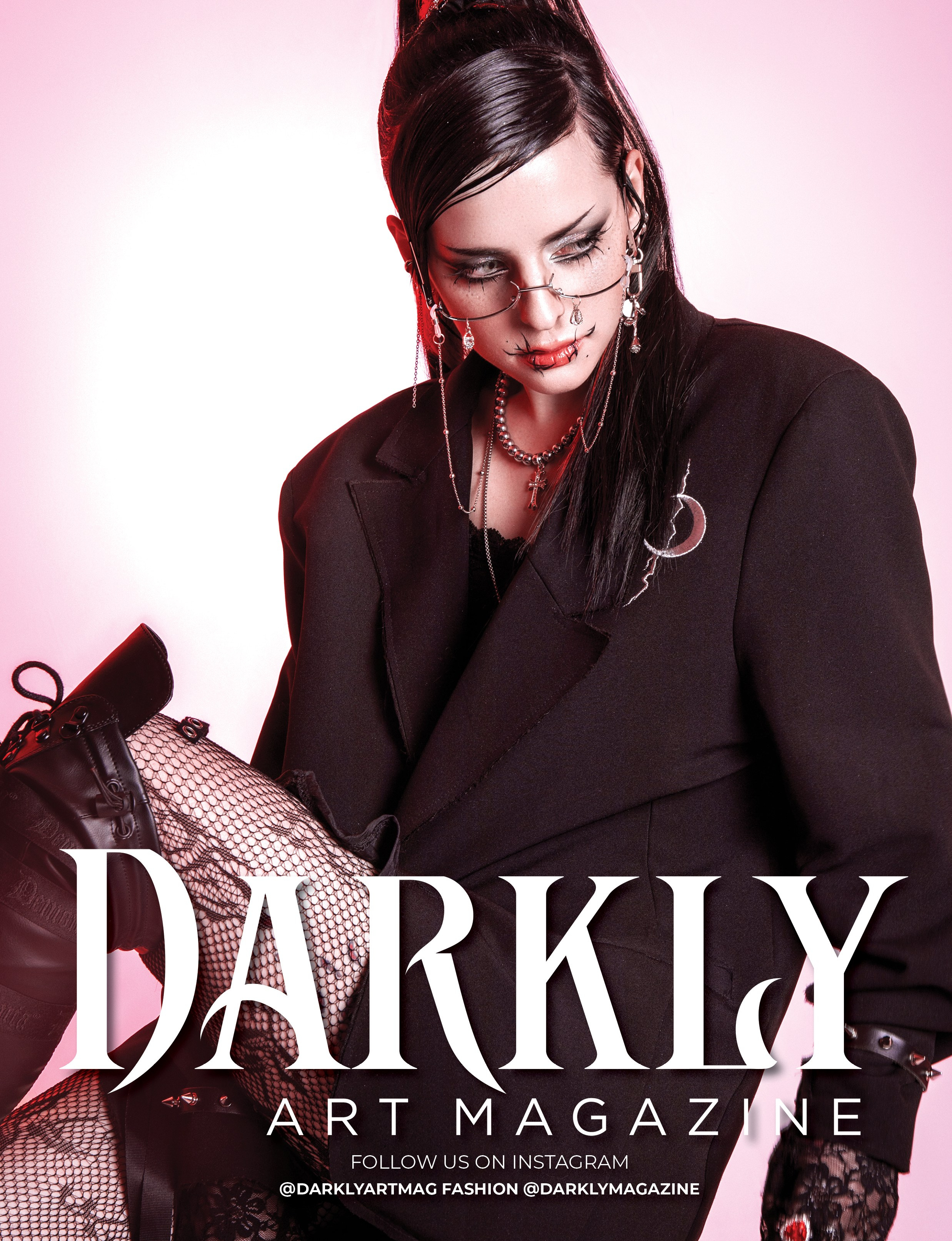 DARKLY: DIVA. Polaroud love