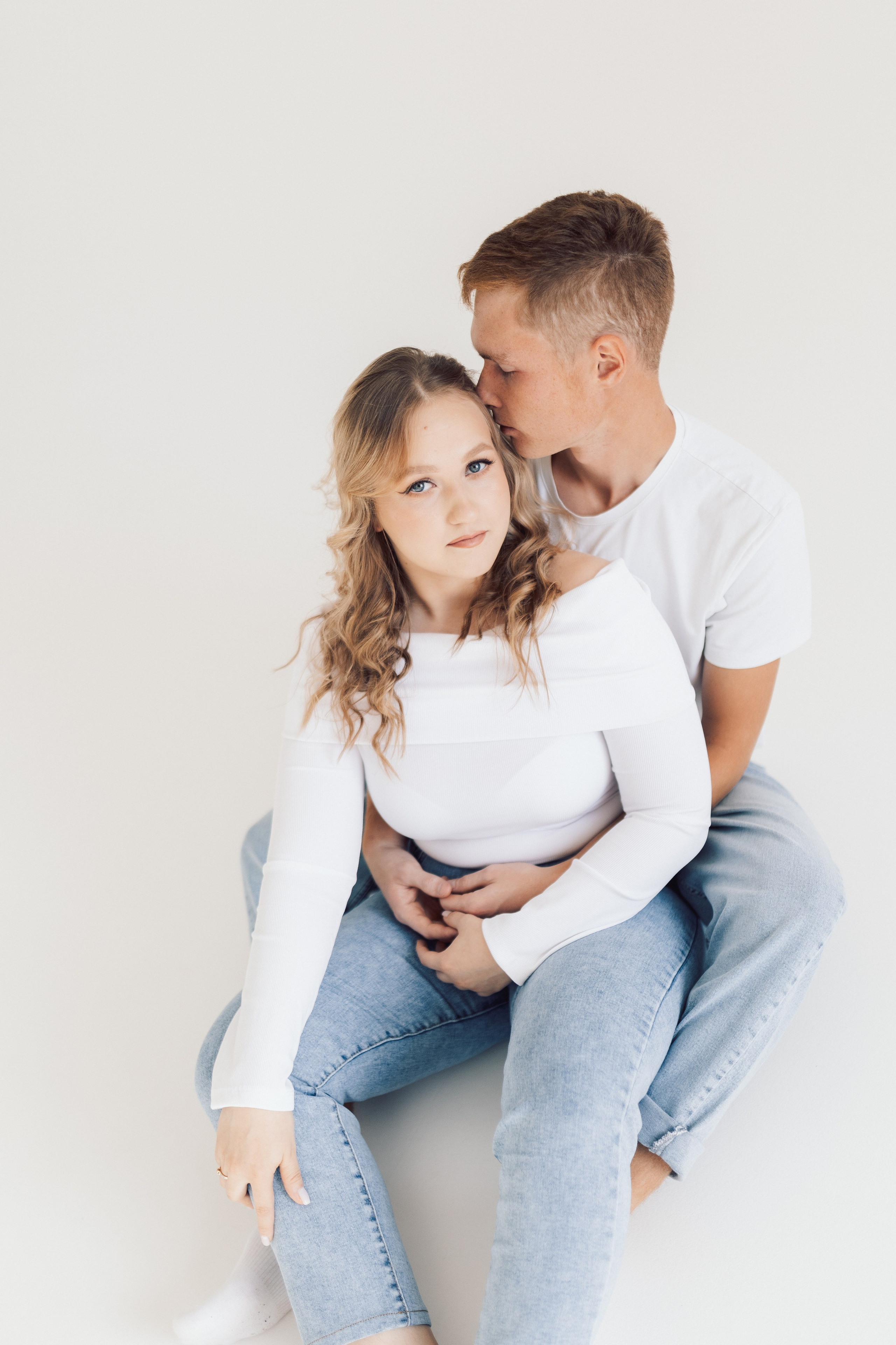 Фотосессия вдвоем, лав стори, предсвадебная фотосессия  Йошкар Ола. Свадебный и семейный фотограф Баева Дарья, город Йошкар — Ола