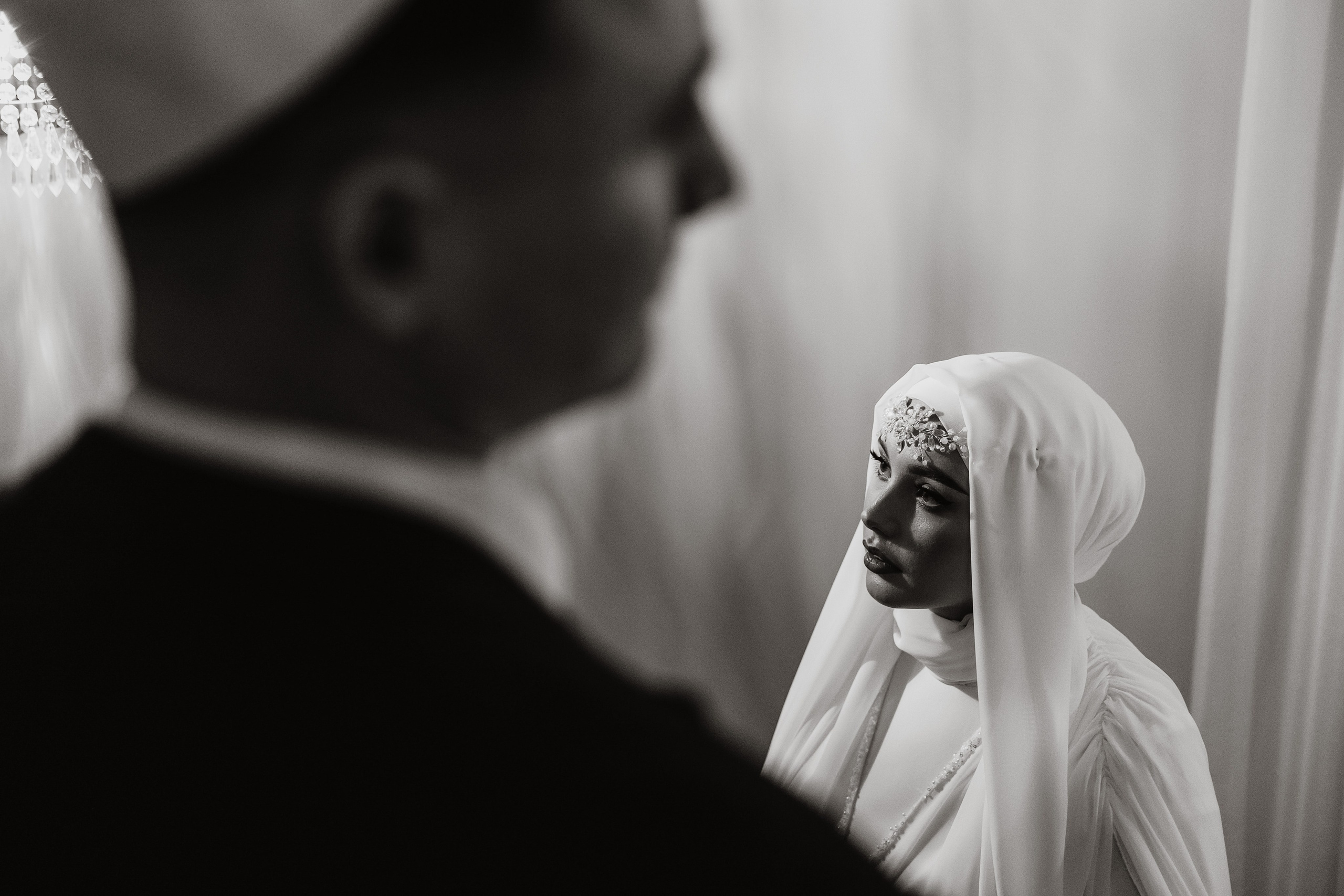 никах в мечети Иман Нуры,, фотосессия в мечети Иман Нуры, фотограф на никах в Казани Ranas4you, образ невесты на никах, завязывание платка Казань, платье на никах Казань