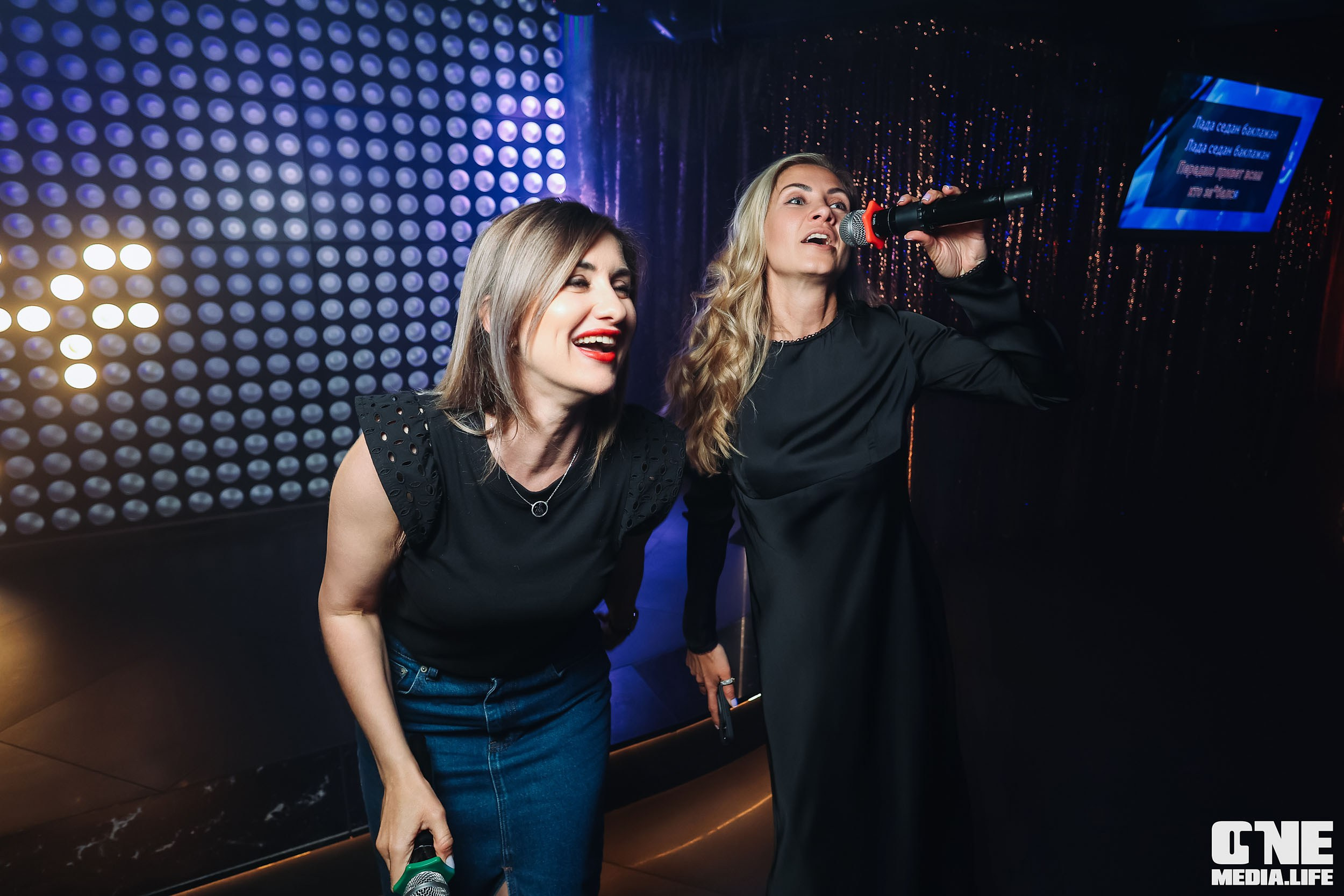 Фоторепортаж из караоке-клуба Эйфория. One Media Life: фоторепортажи, фотоотчеты с мероприятий и заведений