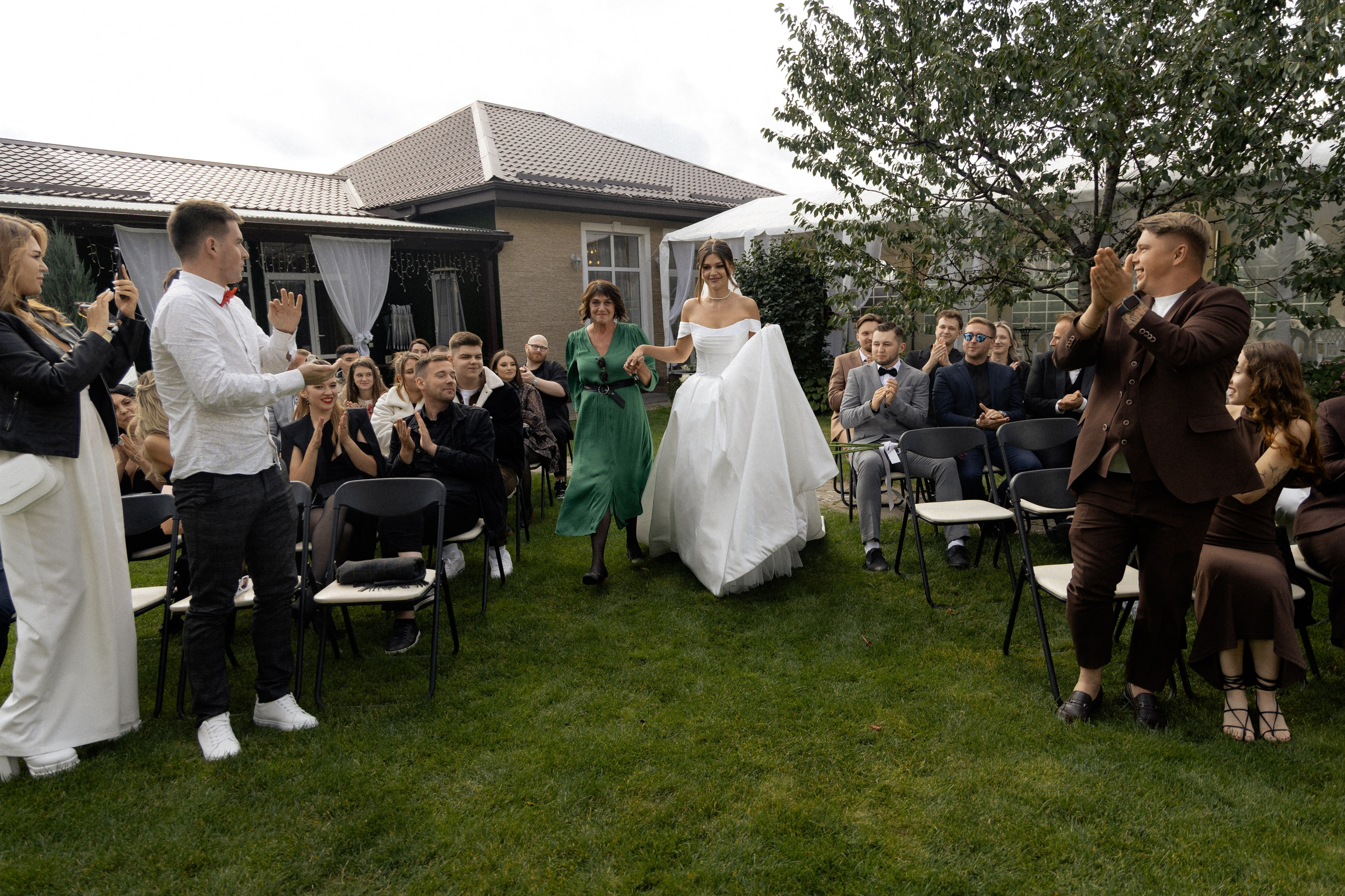 Свадебная фотосессия Анастасии и Игоря в Усадьбе Легенда. Свадебный фотограф в Минске/Беларуси Сергей Спиридонов