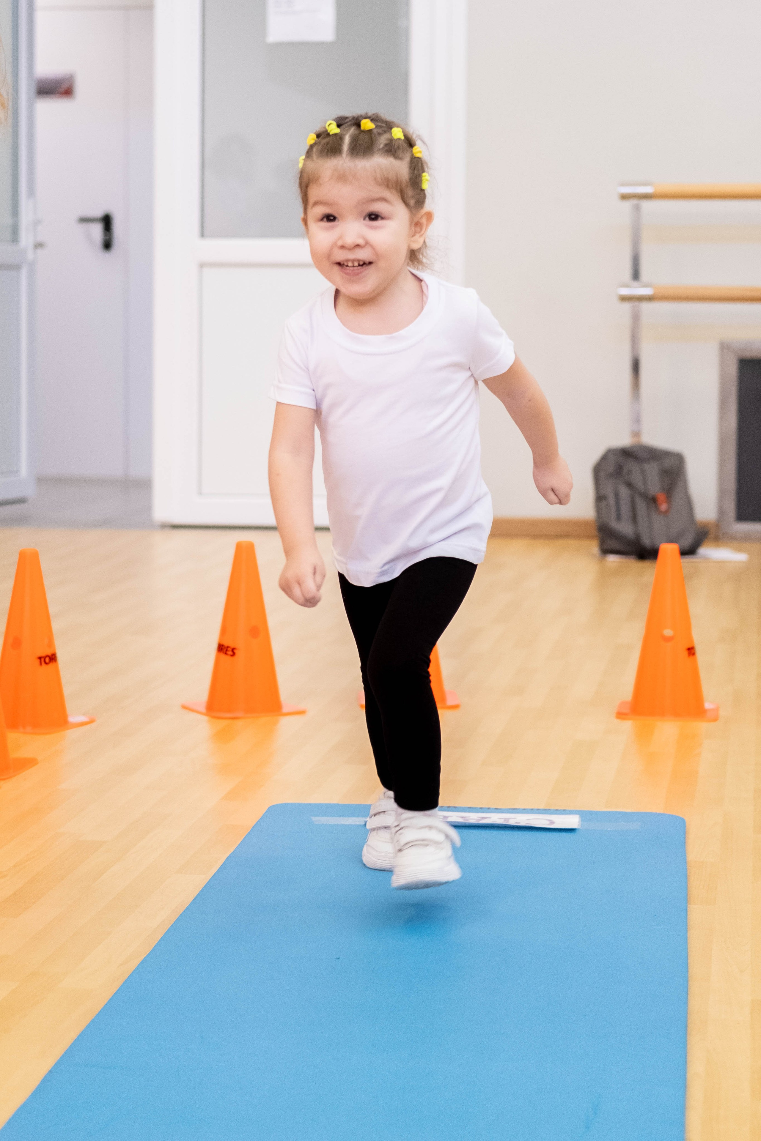 Чемпионат ползунков (репортажная). Фотограф Елена Дегтярева. Семейная, детская и школьная фотография в Тюмени. Яркие и живые снимки, которые сохранят историю вашей семьи