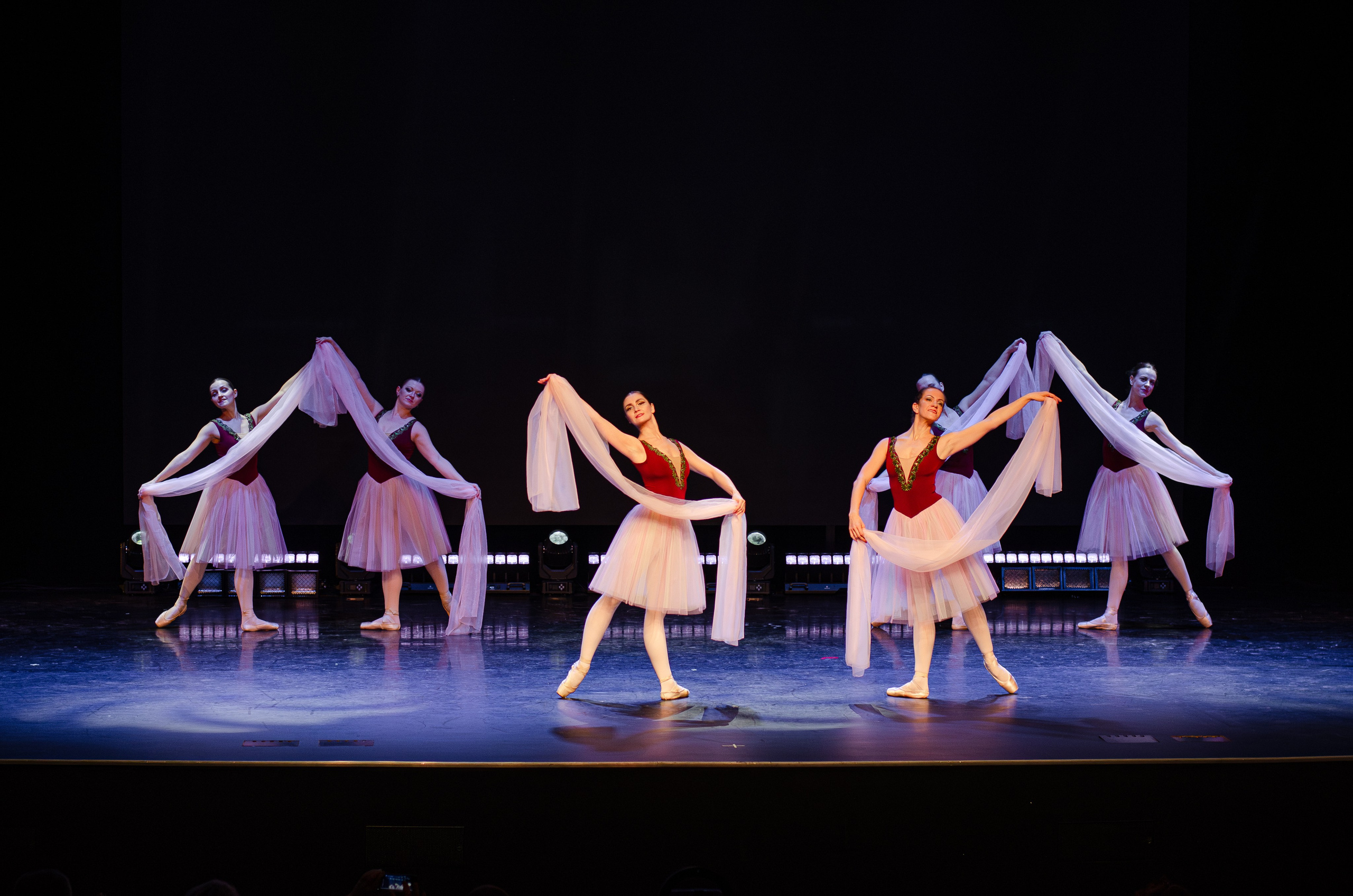 Гала-концерт Всероссийского фестиваля любительского балета Aurora PRIX — 2026. Портретный и репортажный фотограф в Санкт-Петербурге Варвара Жукова