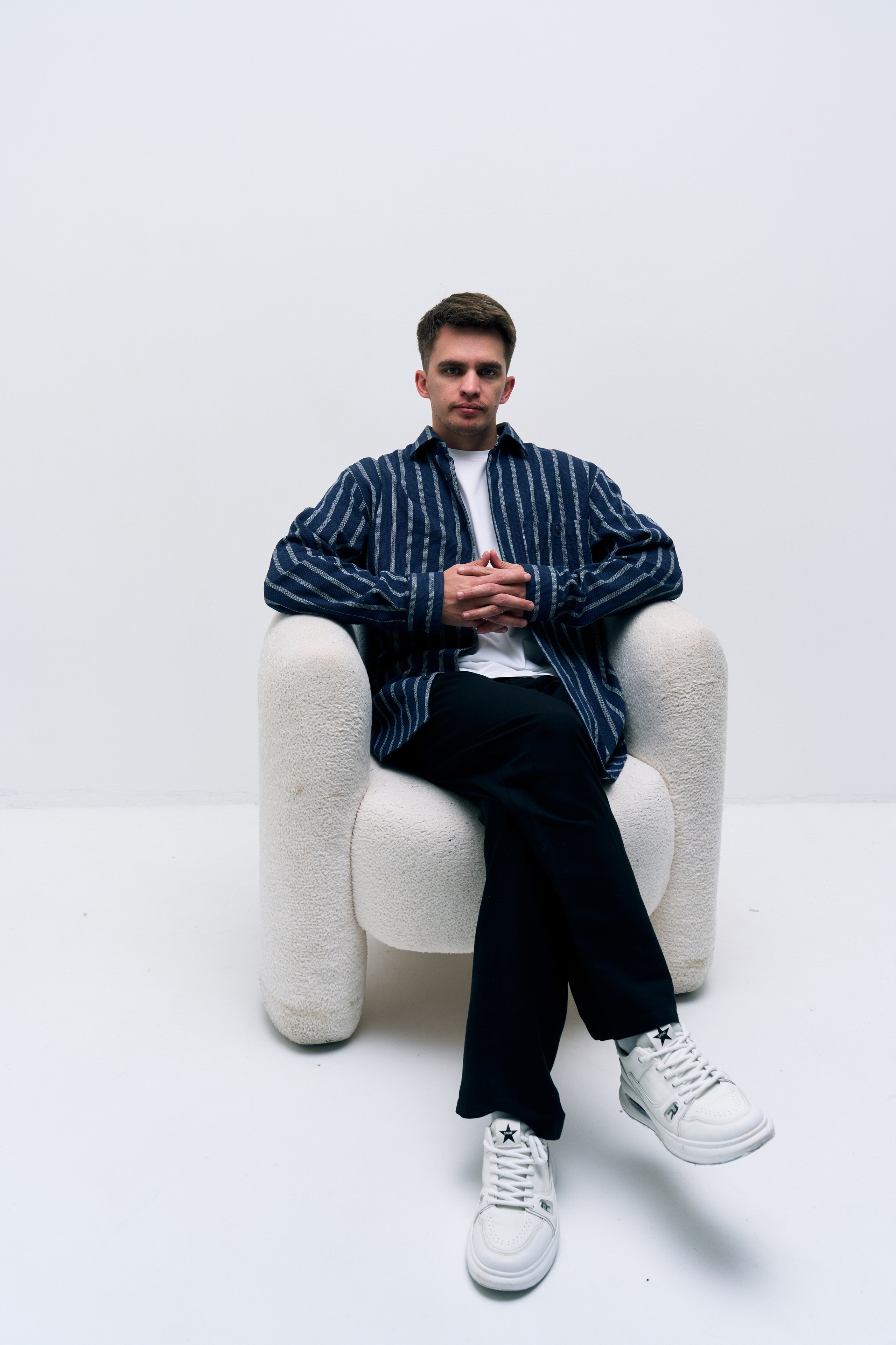 Студийная для бренда. Иван Упоров — фотограф, рилсмейкер чебоксары