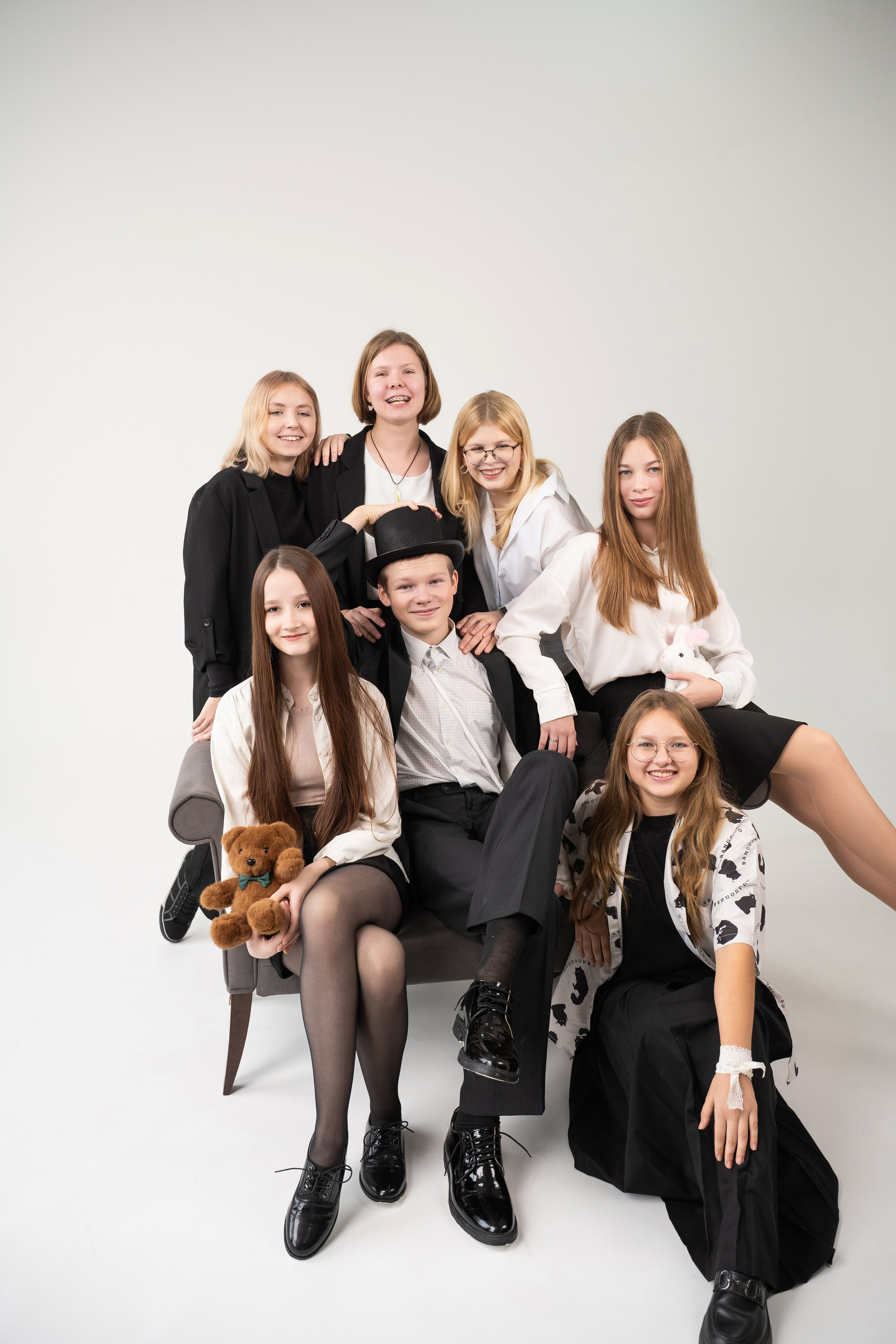 ВЫПУСКНИКИ 9 КЛАСС. МАРГАРИТА КУДРЯШОВА СВАДЕБНЫЙ И СЕМЕЙНЫЙ ФОТОГРАФ ТВЕРЬ МОСКВА