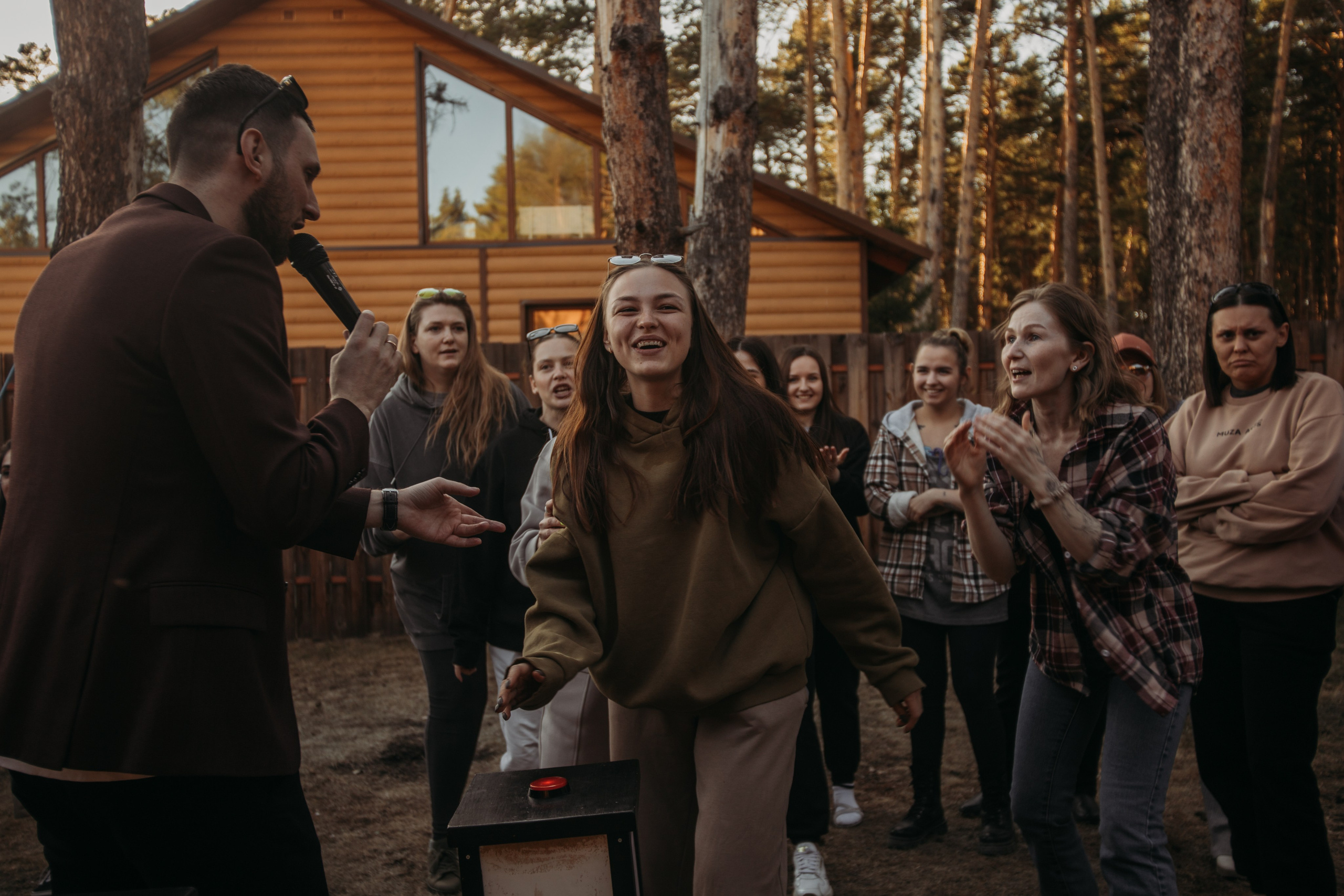 Корпоратив Muza_Arts. Венера Гайн. Репортажный фотограф  Тюмень. Обучение фотографии с 0
