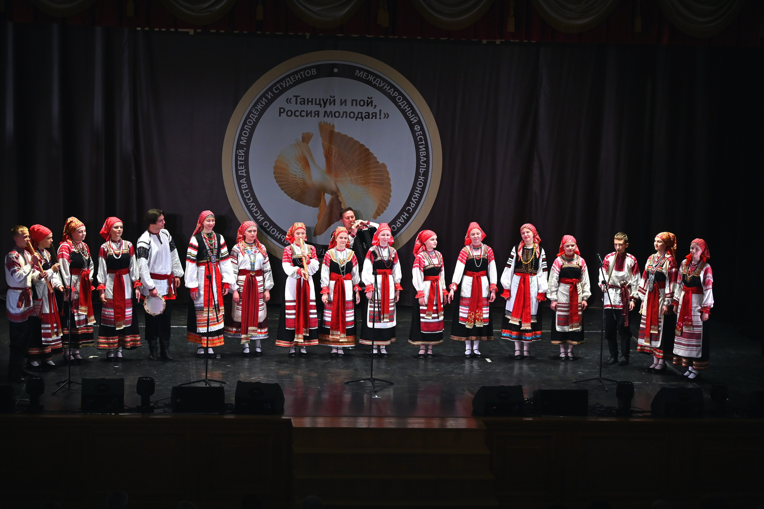 Гала-концерт. Танцуй и пой, Россия Молодая! 22.04.2024. Профессиональный фотограф в Москве Алёна Котова