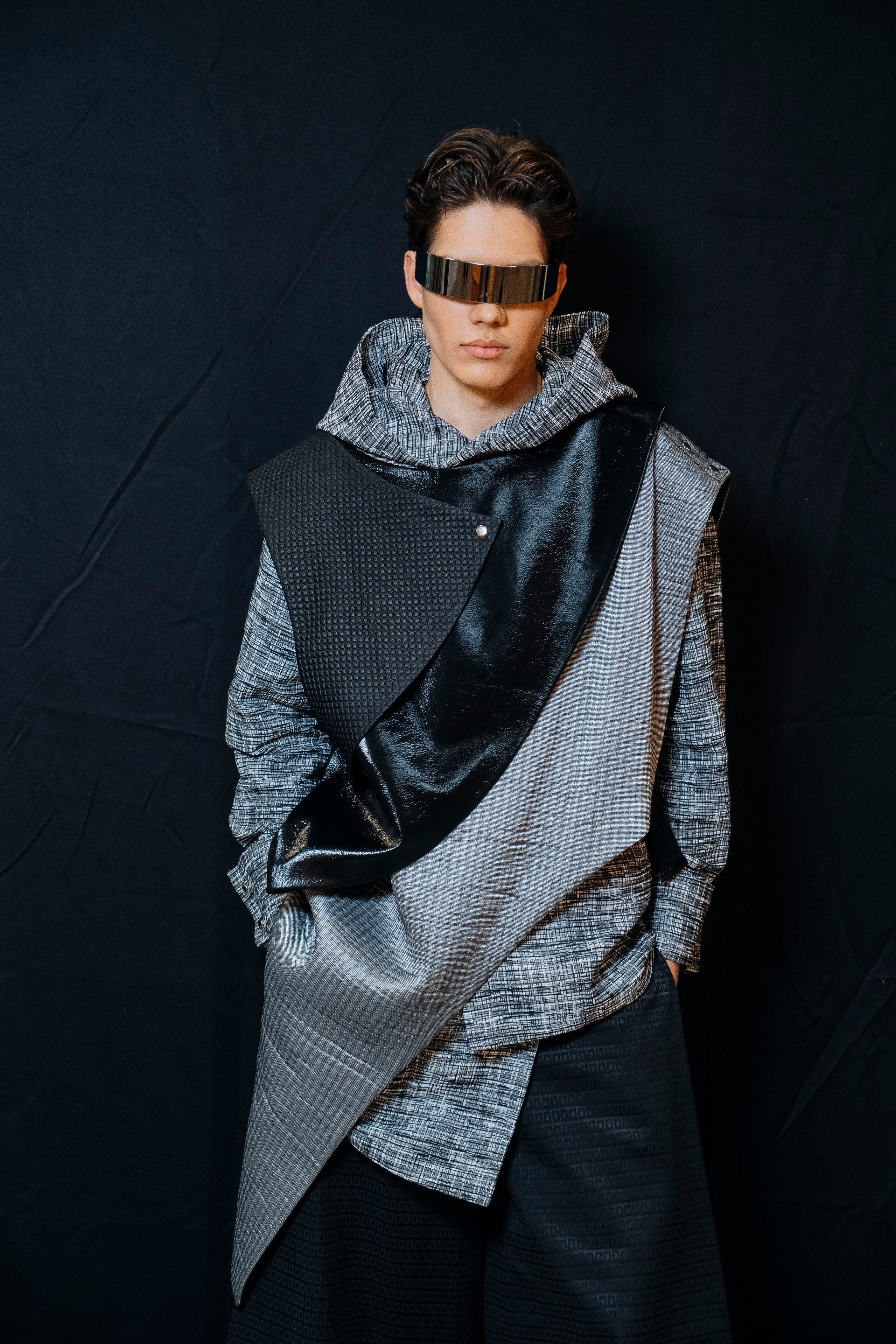 B&D FASHION SHOW: Мода как искусство. Переосмысление классики. Больше: https://sinonim.org/improve#res. Профессиональный портретный фотограф в Москве Владимир Глаголев