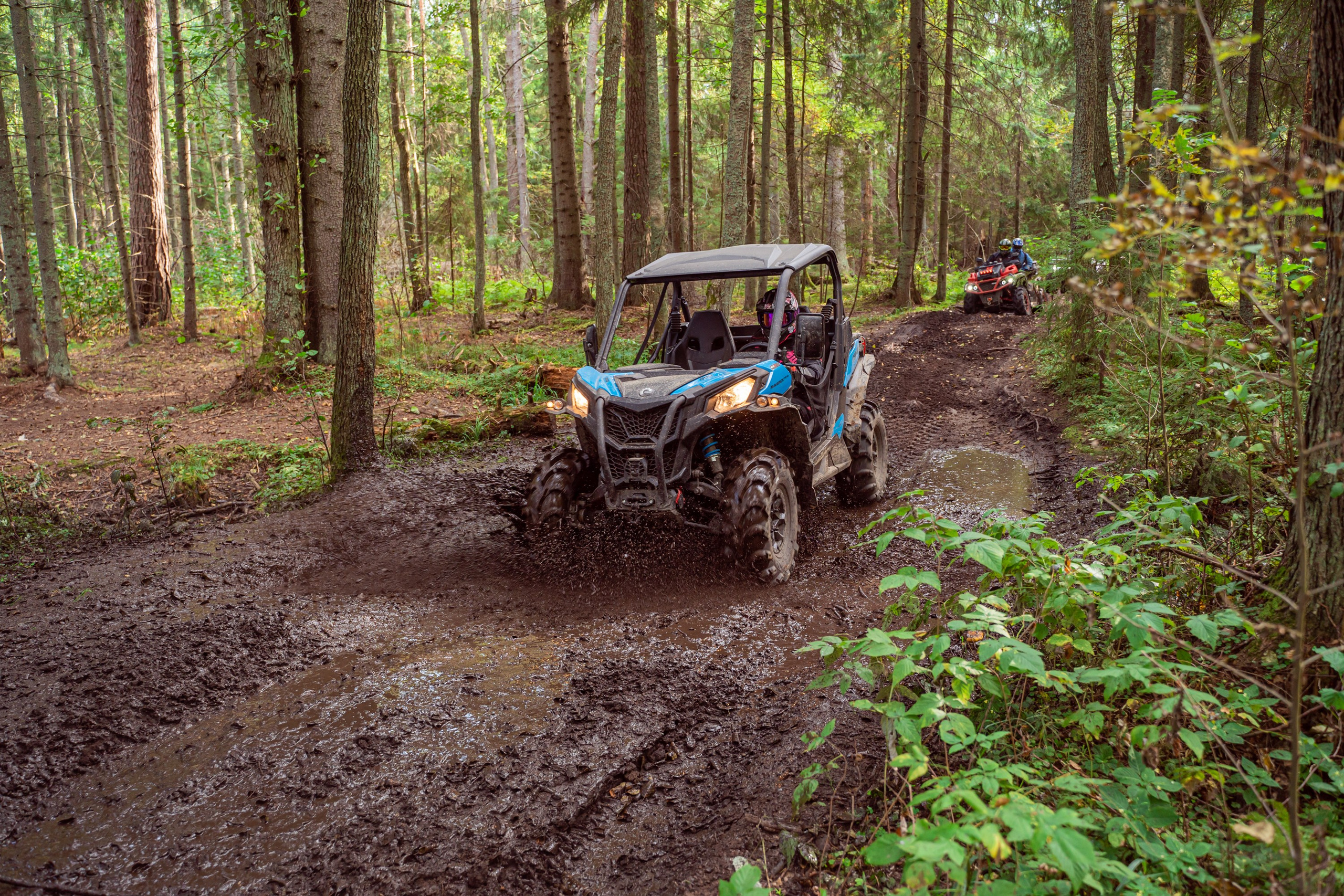 Квадровыезд —спортивный репортаж в Ленинградской области. Свадебный, семейный, портретный, репортажный фотограф в Санкт-Петербурге
