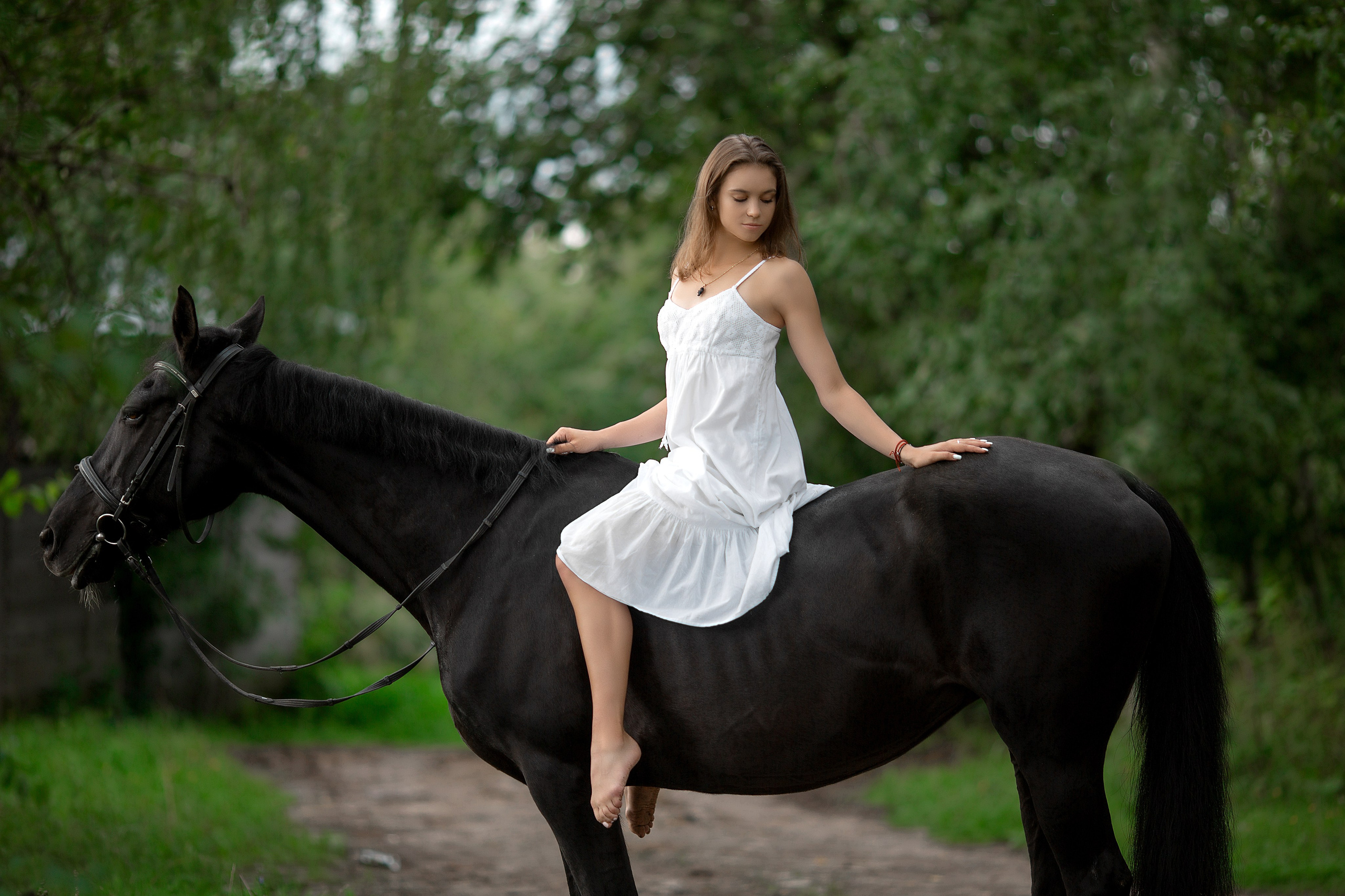 Влада и Жасмин. Фотосессия с лошадьми в Нижнем Новгороде