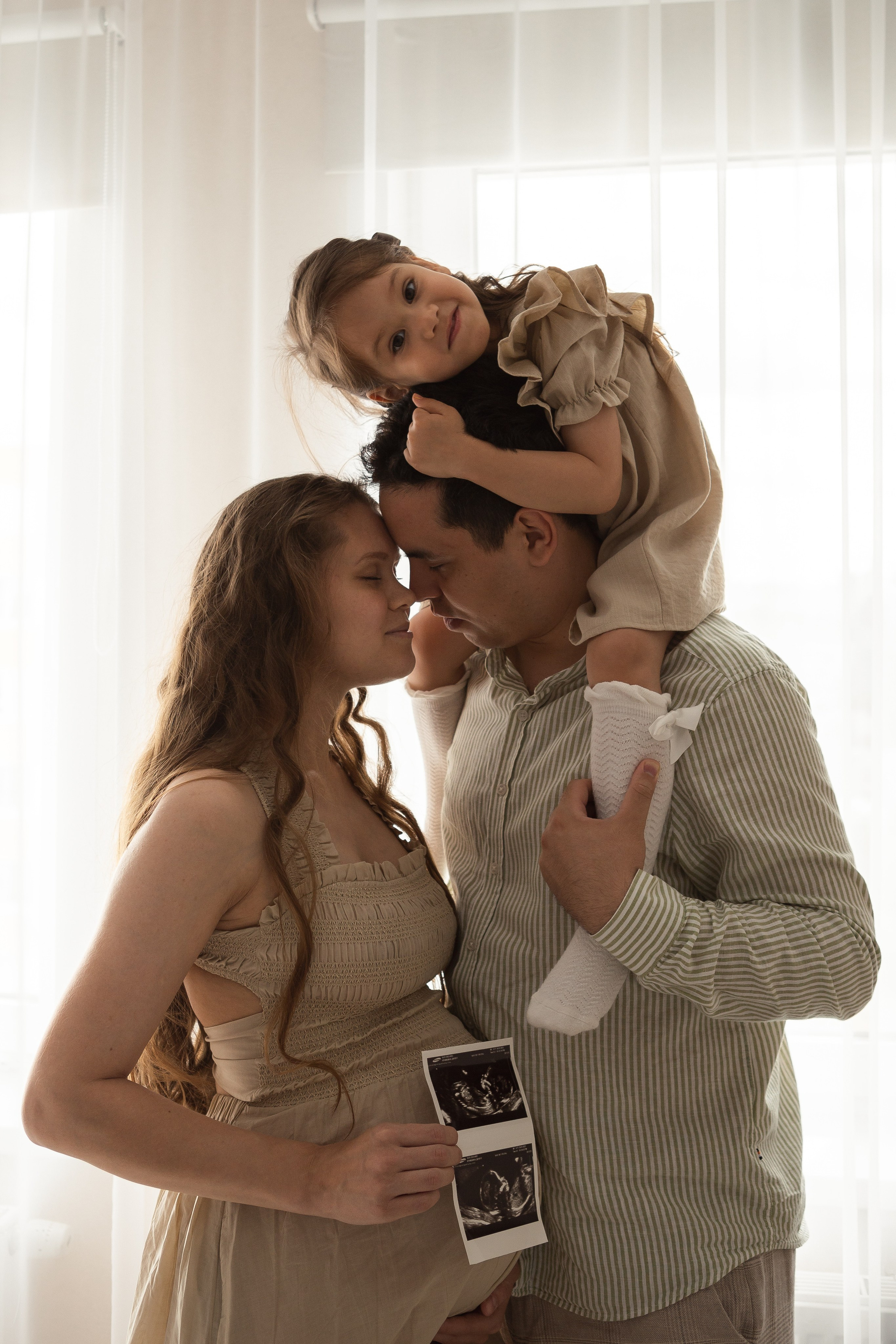 Диана с любимыми. Фотограф в Казани.Снимаю индивидуальные портреты, love story и свадьбы