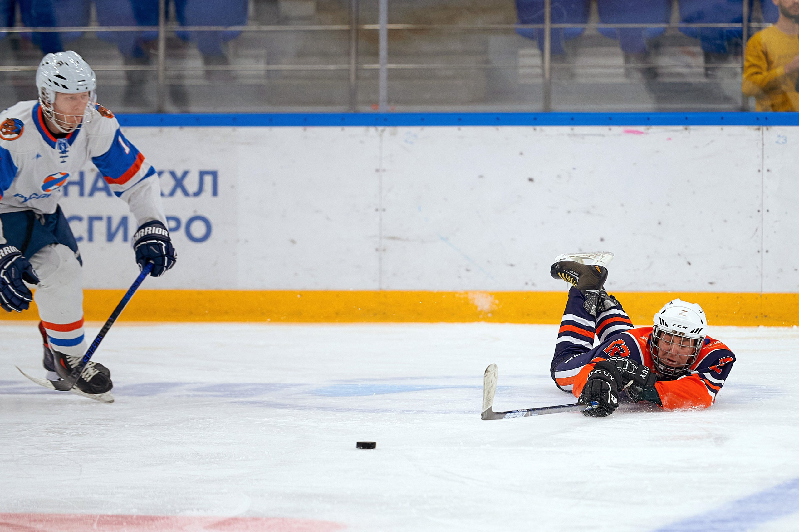Портфолио репортажной фотосъёмки: Кристалл арена — Хоккей — РусГидро. Фотограф Яковлев Роман — Красноярск