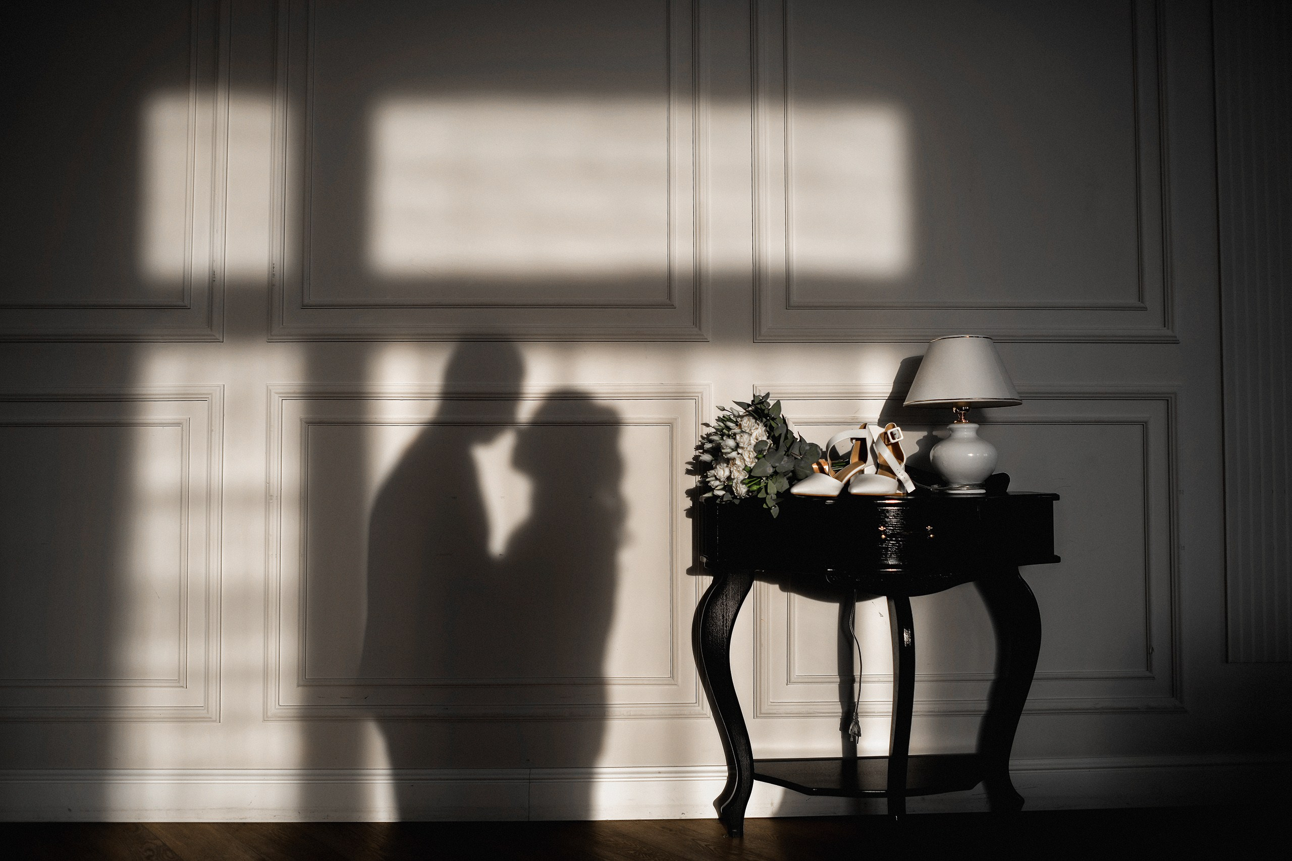 Зимняя свадьба: фотосессия невесты и жениха в студии и на улице. 📸 Свадебный и семейный фотограф в Красноярске Тихомиров Евгений | 17 лет опыта | 800+ свадеб